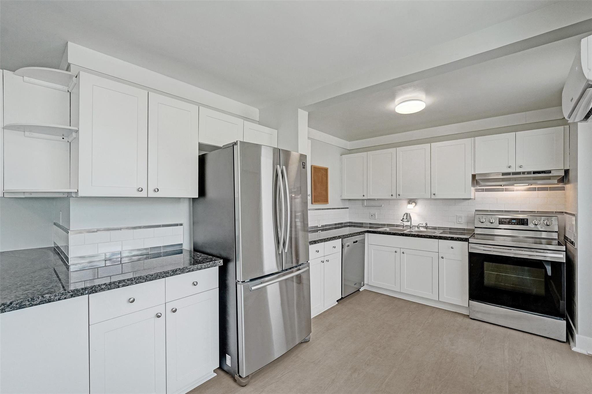 2400 NE 9th #304, Fort Lauderdale FL 33304