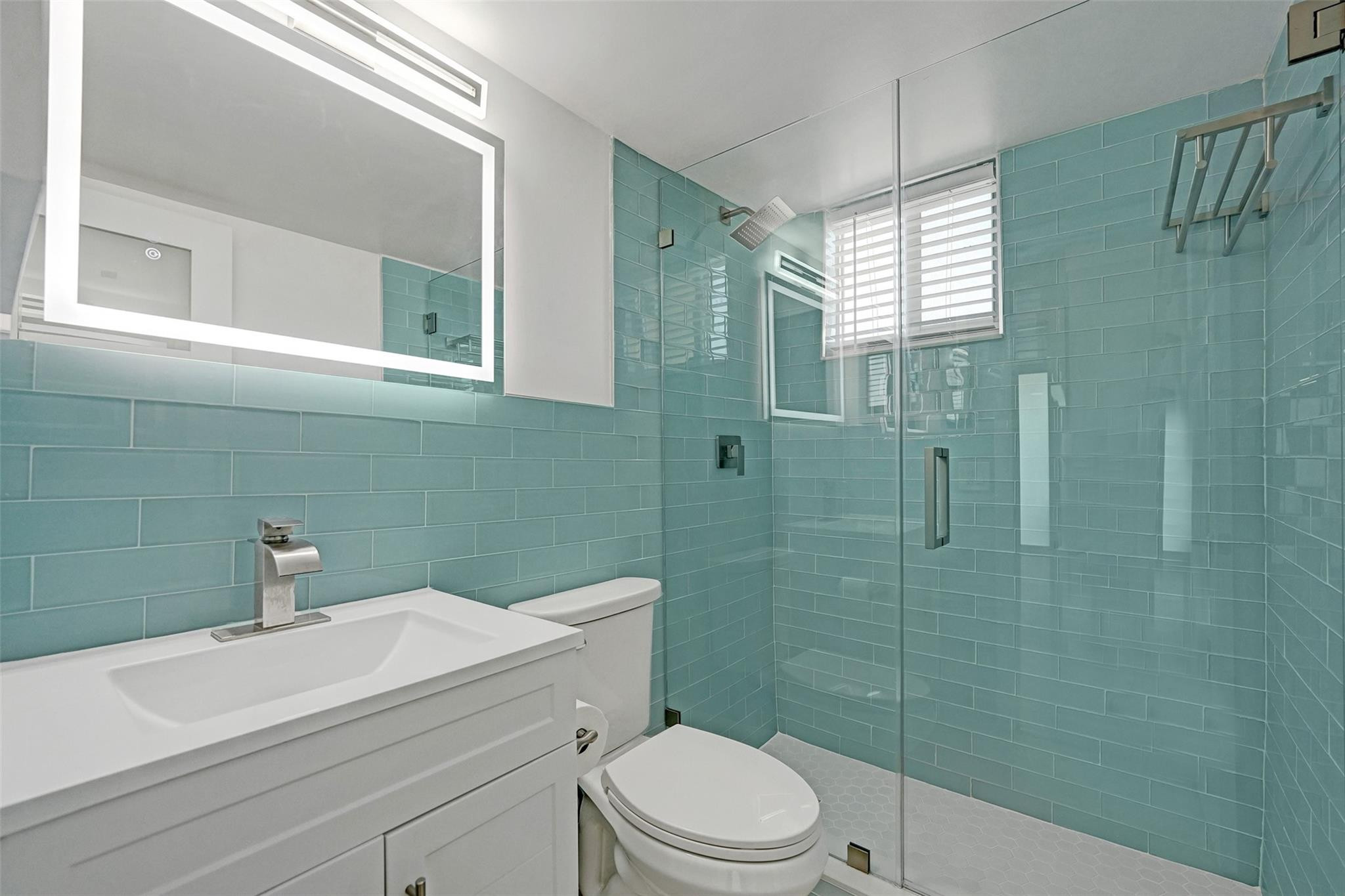 2400 NE 9th #304, Fort Lauderdale FL 33304