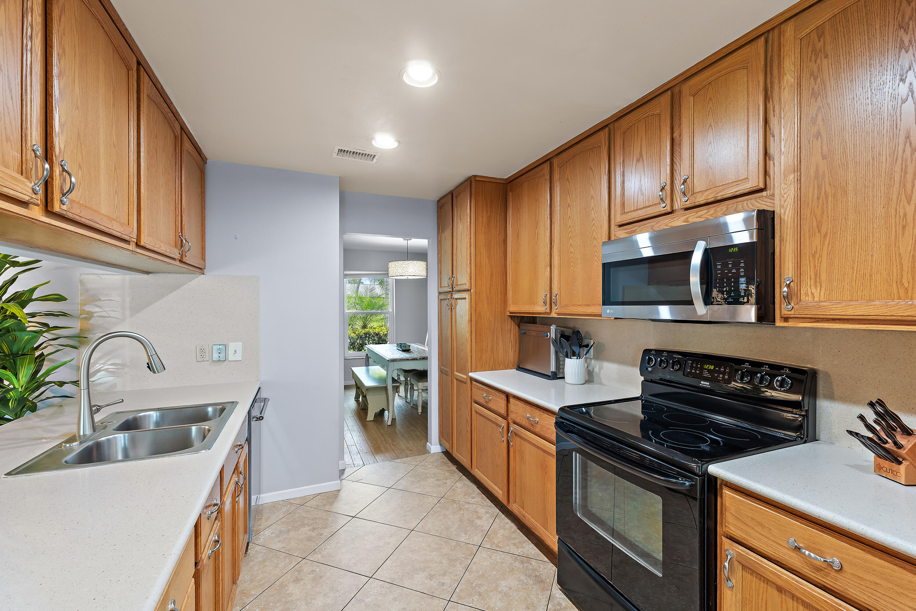 76 Wingo, Tequesta FL 33469