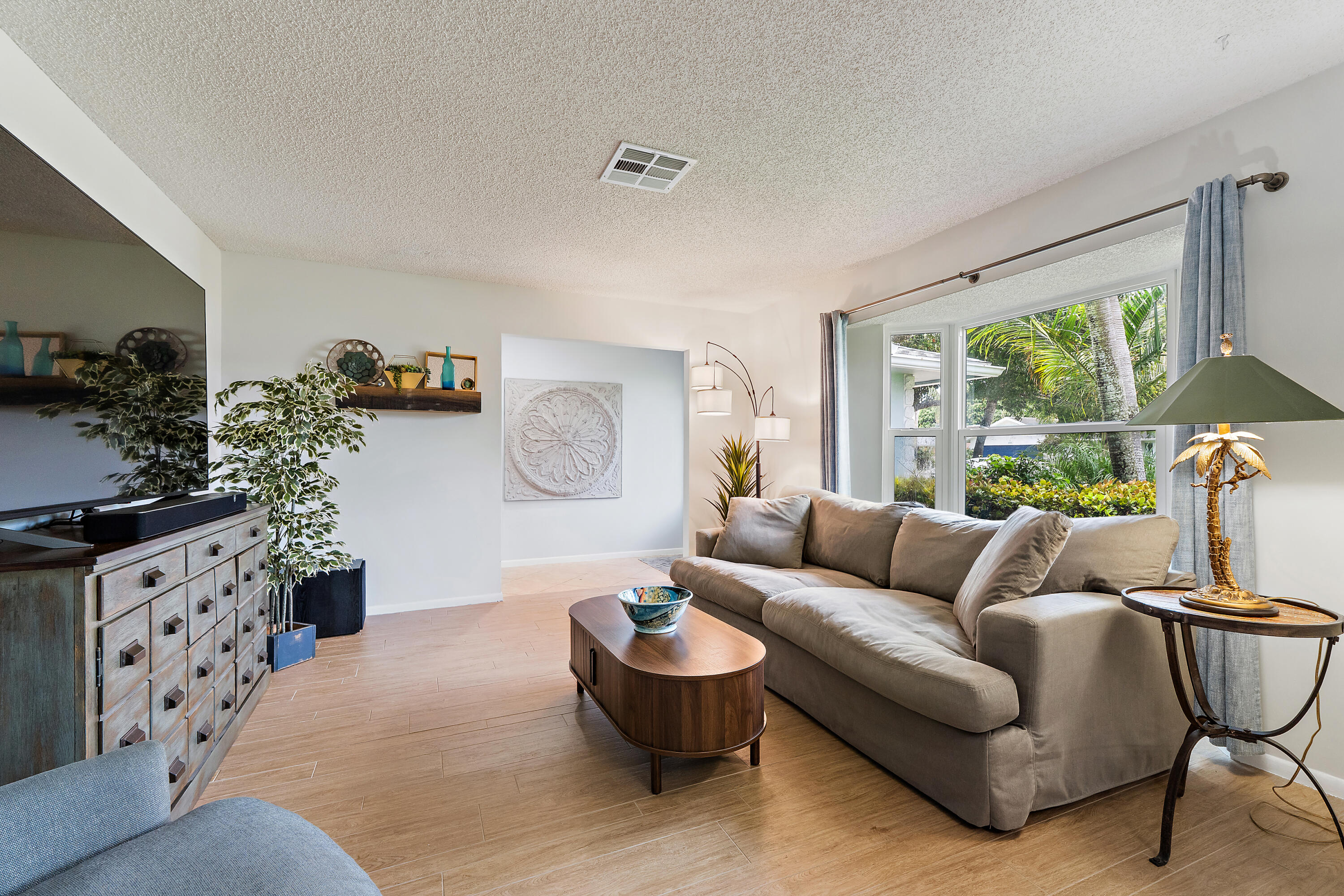 76 Wingo, Tequesta FL 33469
