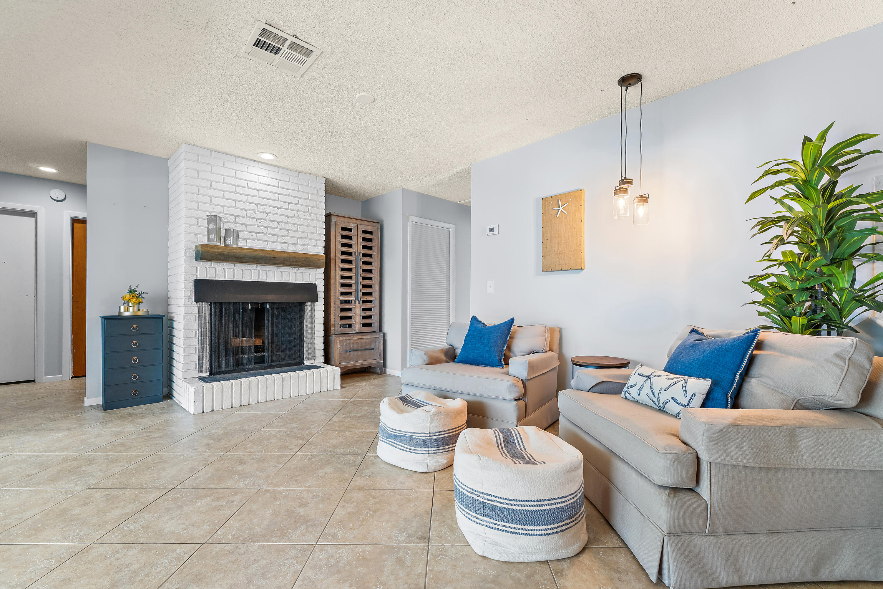 76 Wingo, Tequesta FL 33469