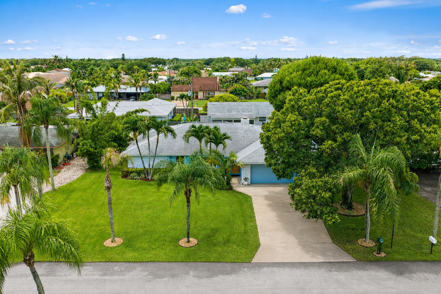 76 Wingo, Tequesta FL 33469