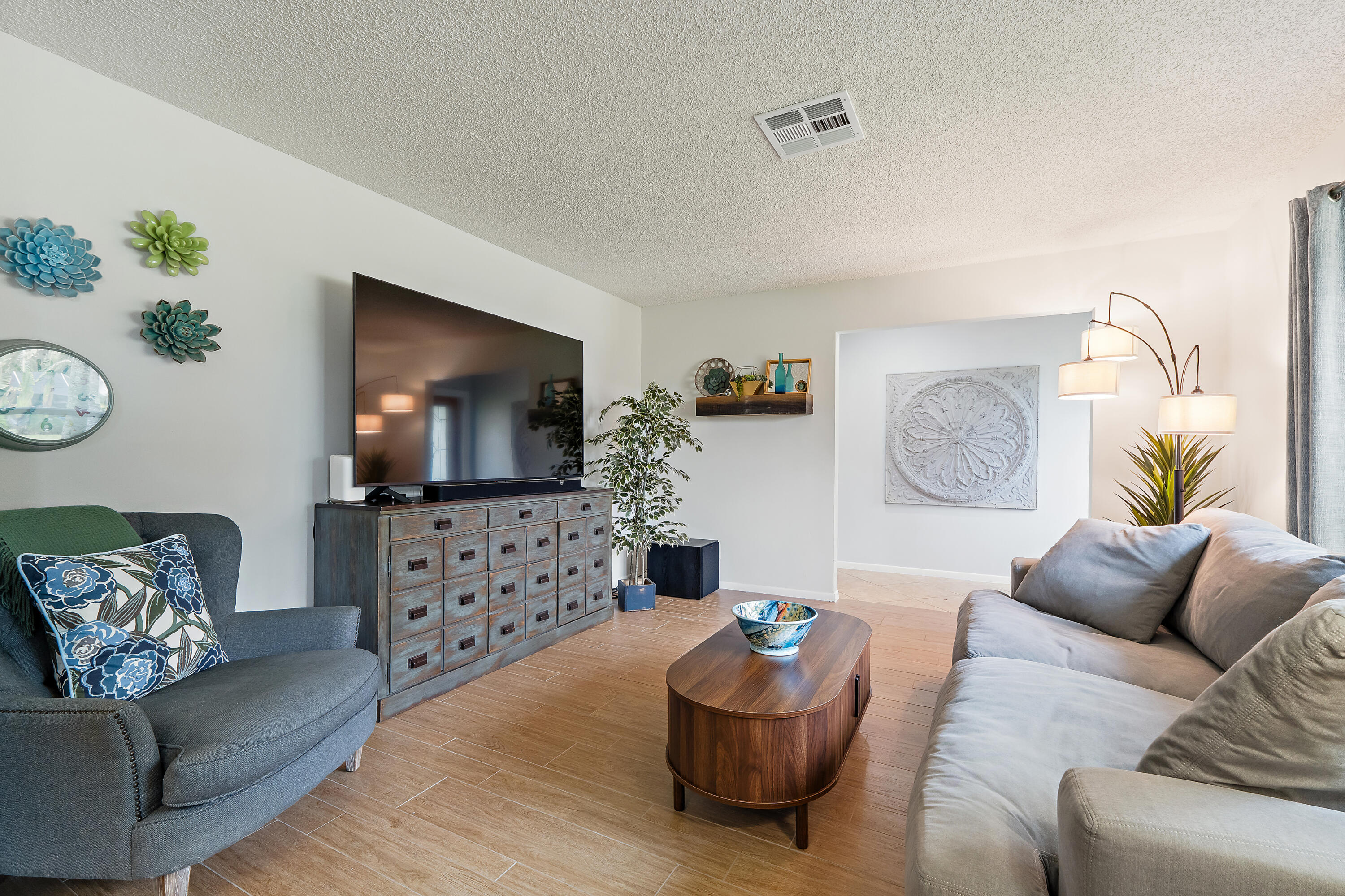 76 Wingo, Tequesta FL 33469