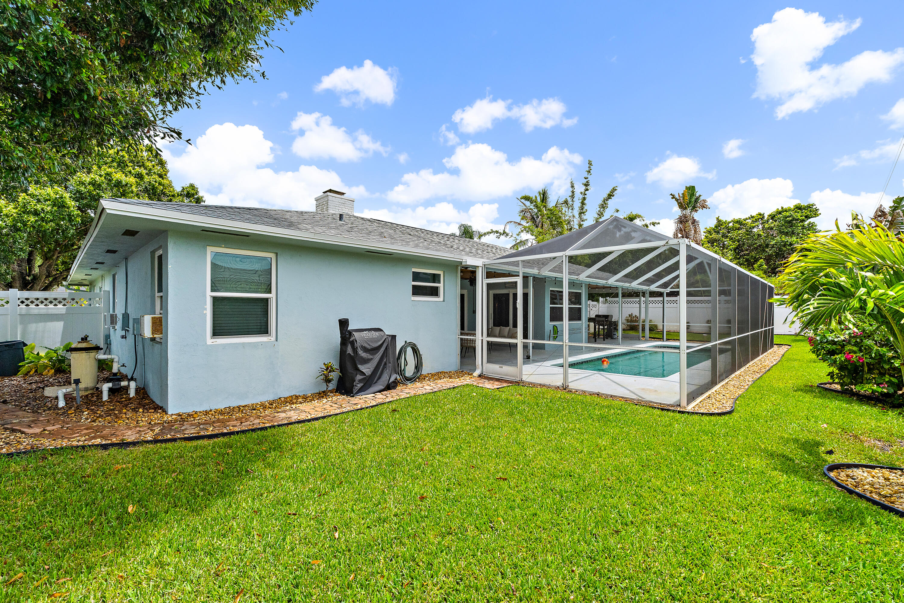 76 Wingo, Tequesta FL 33469