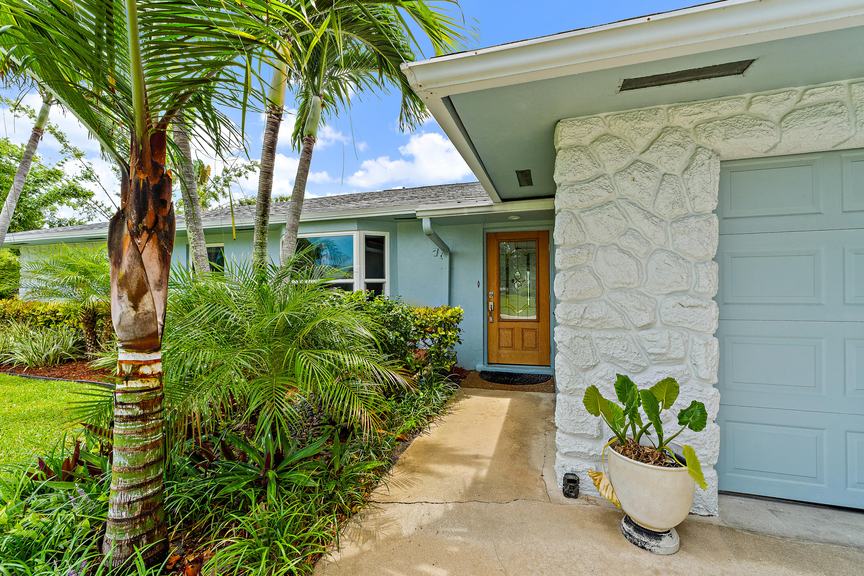 76 Wingo, Tequesta FL 33469