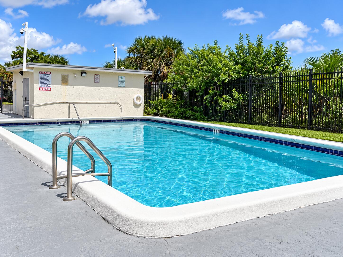 2004 NW 38th #803, Lauderdale Lakes FL 33311