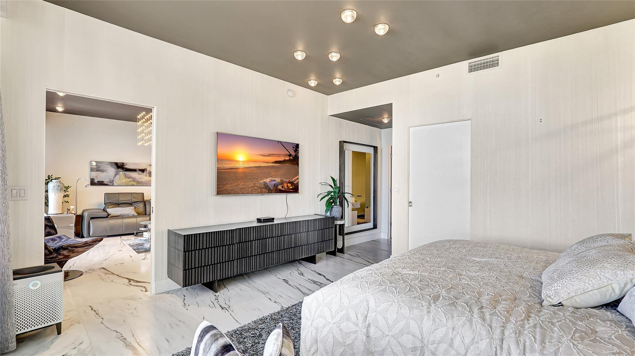 2200 N Ocean #S905, Fort Lauderdale FL 33305
