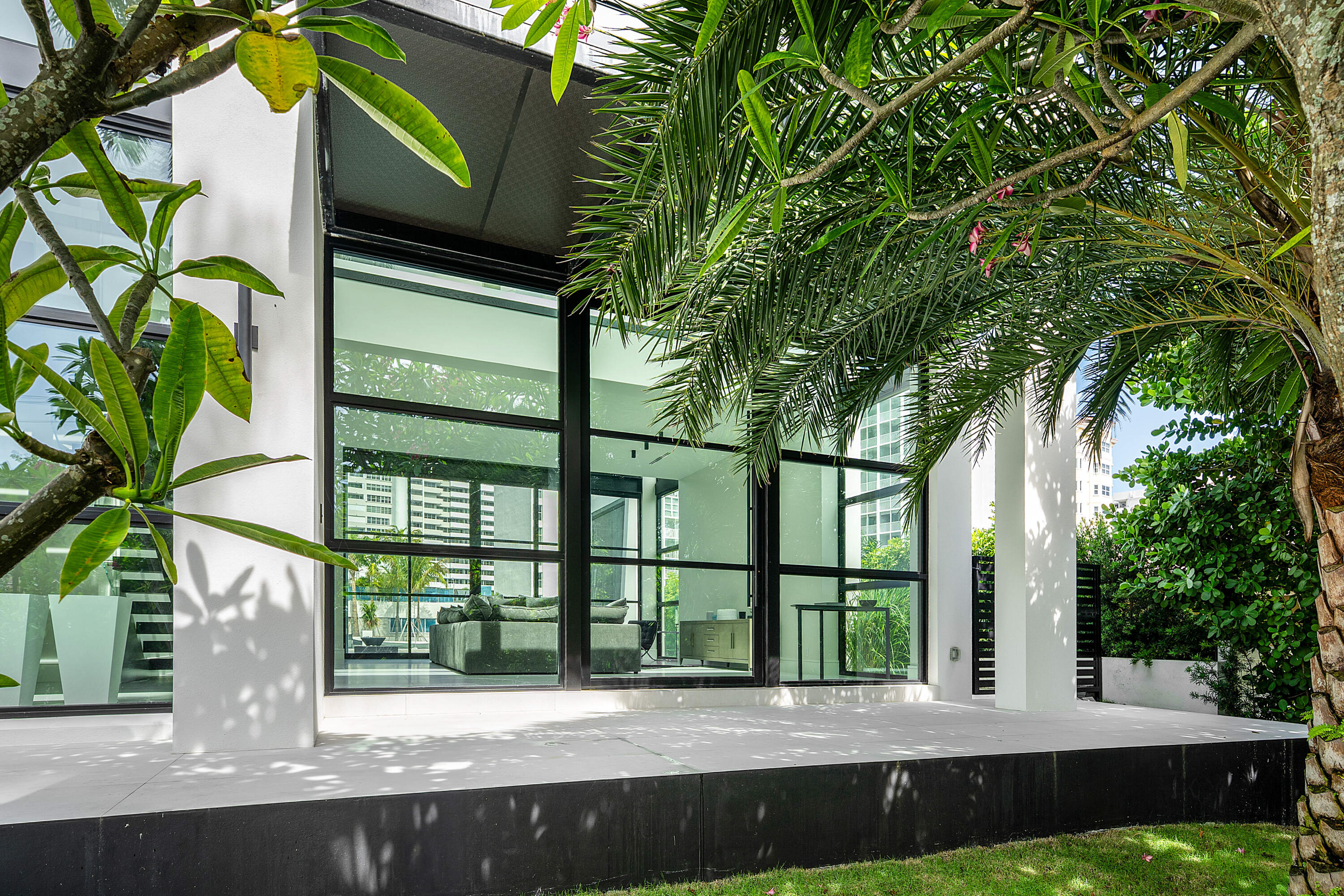 1670 E Terra Mar, Lauderdale By The Sea FL 33062