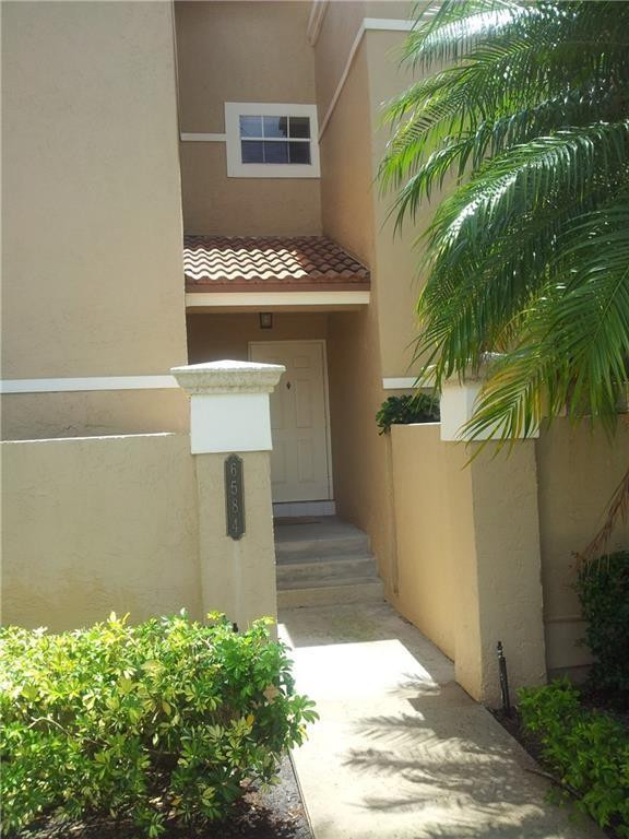 6584 Via Regina, Boca Raton FL 33433