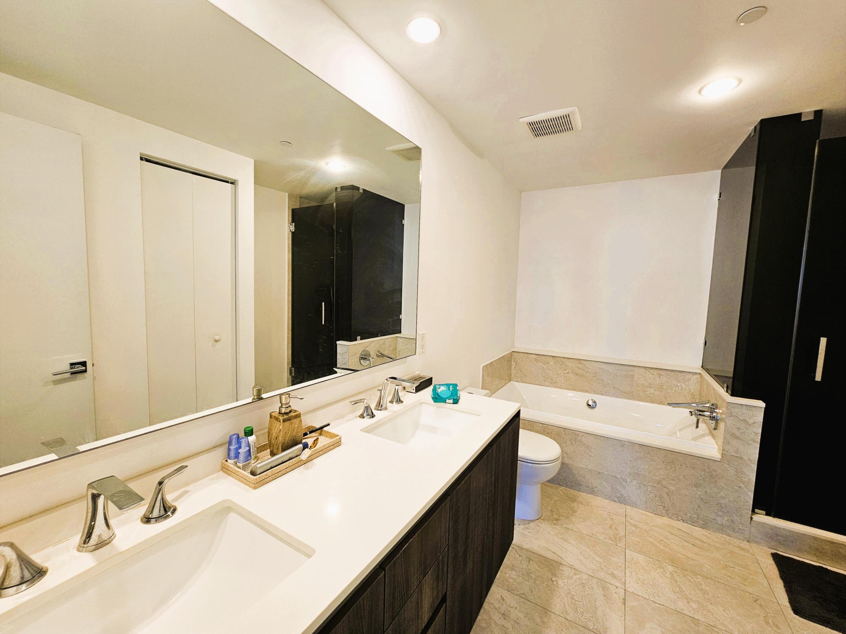 488 NE 18th #Apt 3508, Miami FL 33132