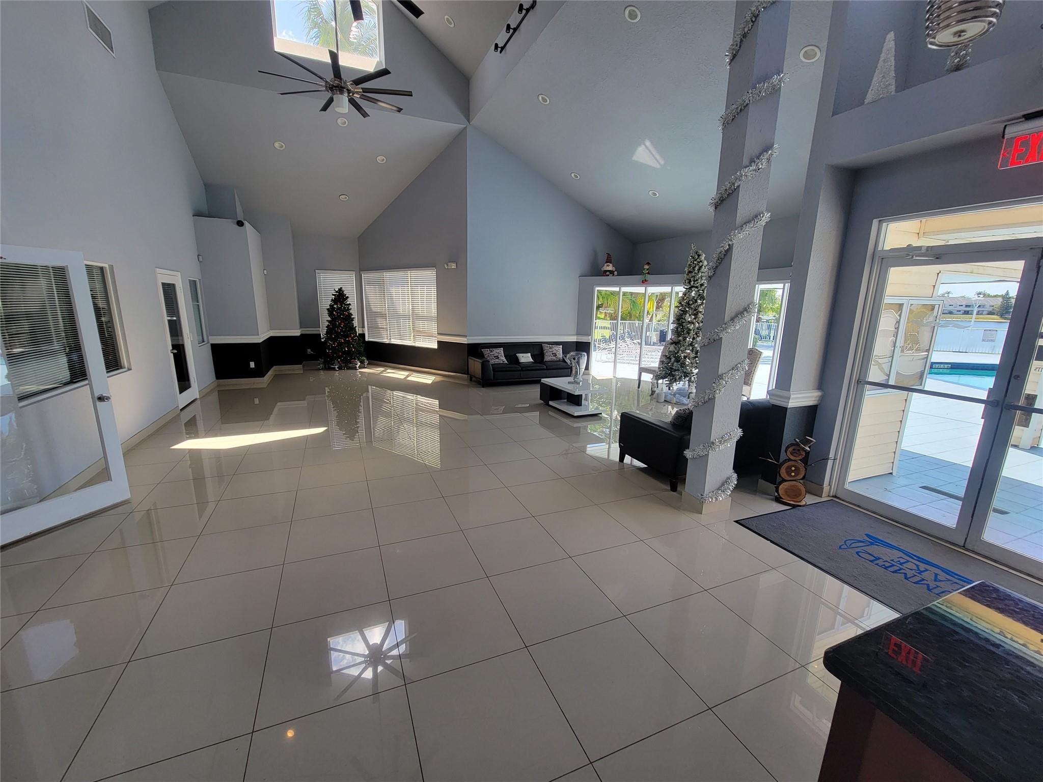 3465 NW 44th #106, Oakland Park FL 33309
