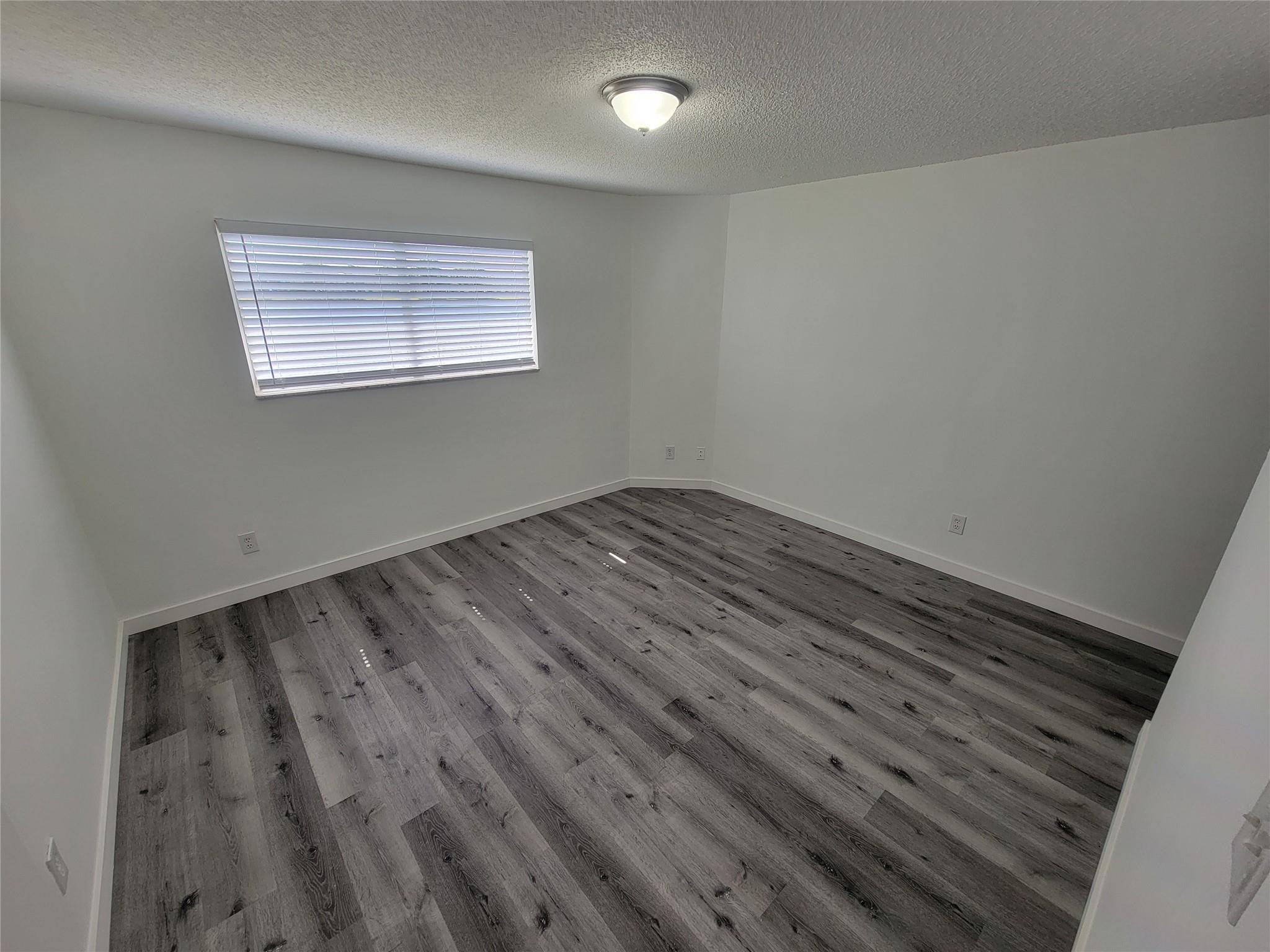 3465 NW 44th #106, Oakland Park FL 33309