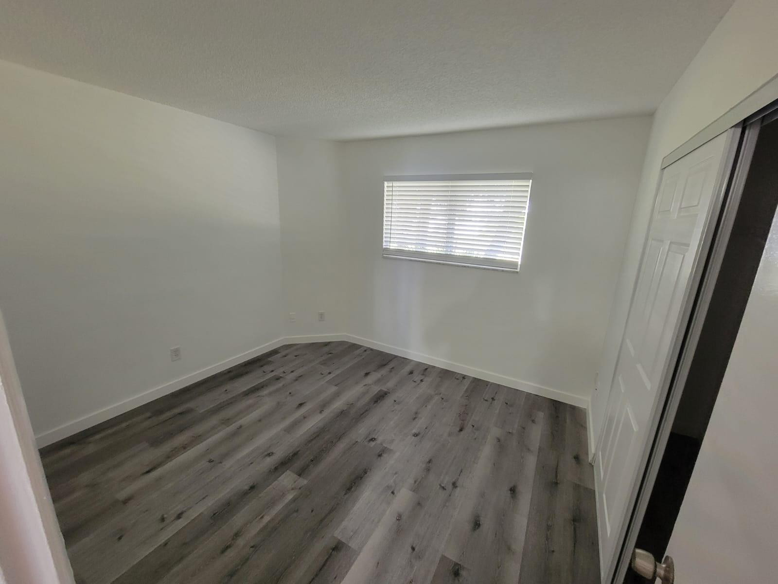 3465 NW 44th #106, Oakland Park FL 33309