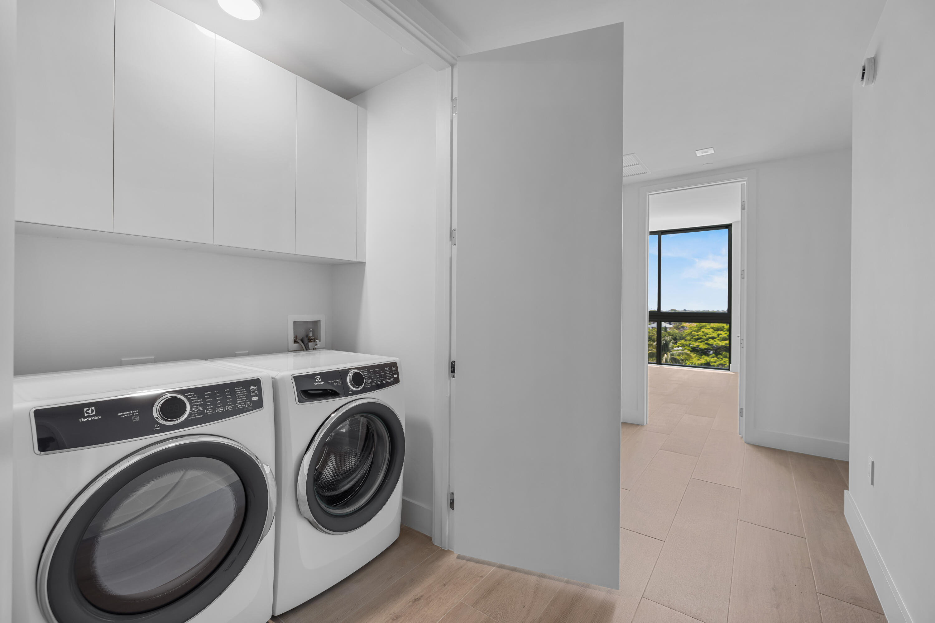 305 Briny #506, Pompano Beach FL 33062