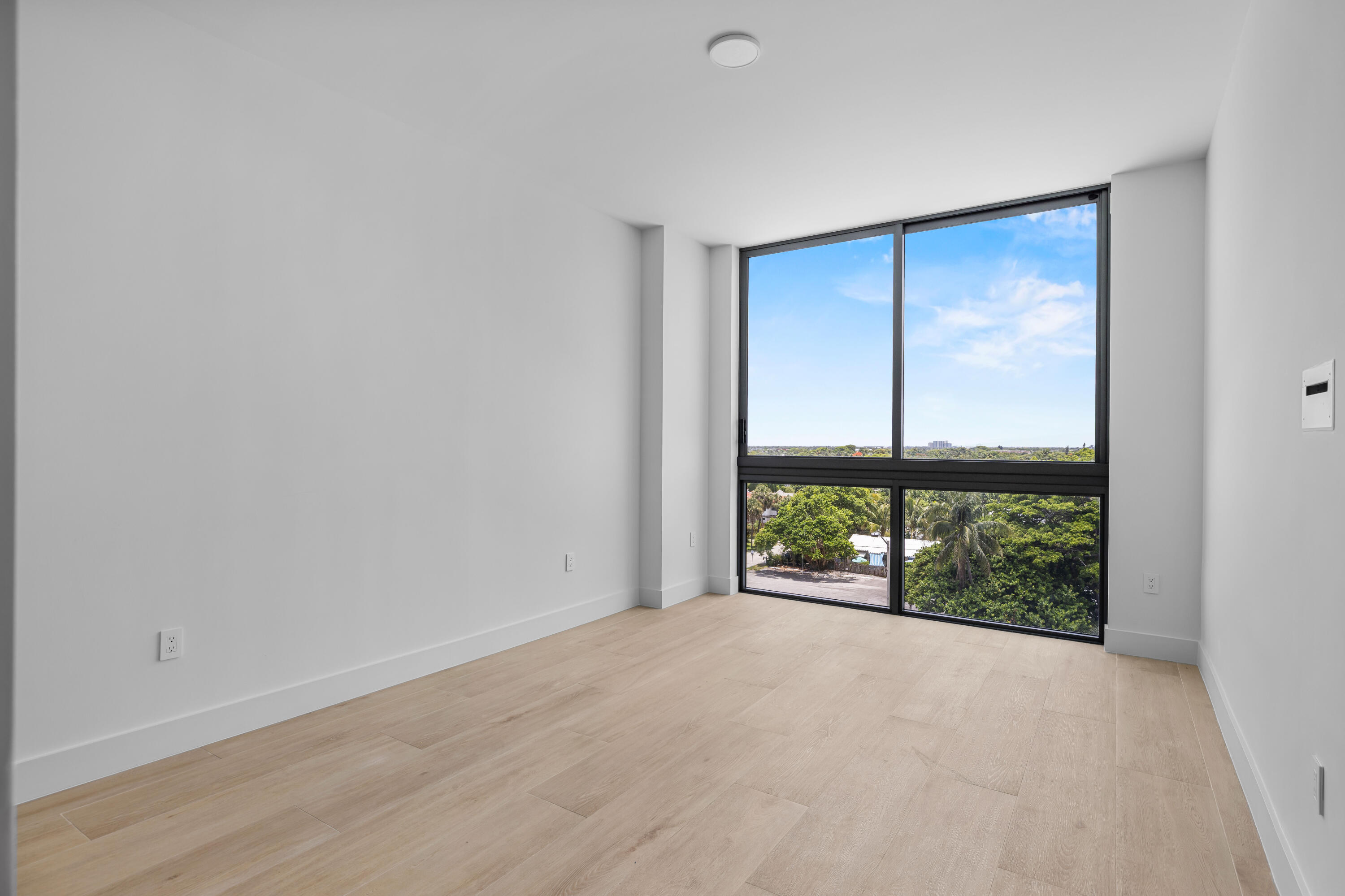 305 Briny #506, Pompano Beach FL 33062