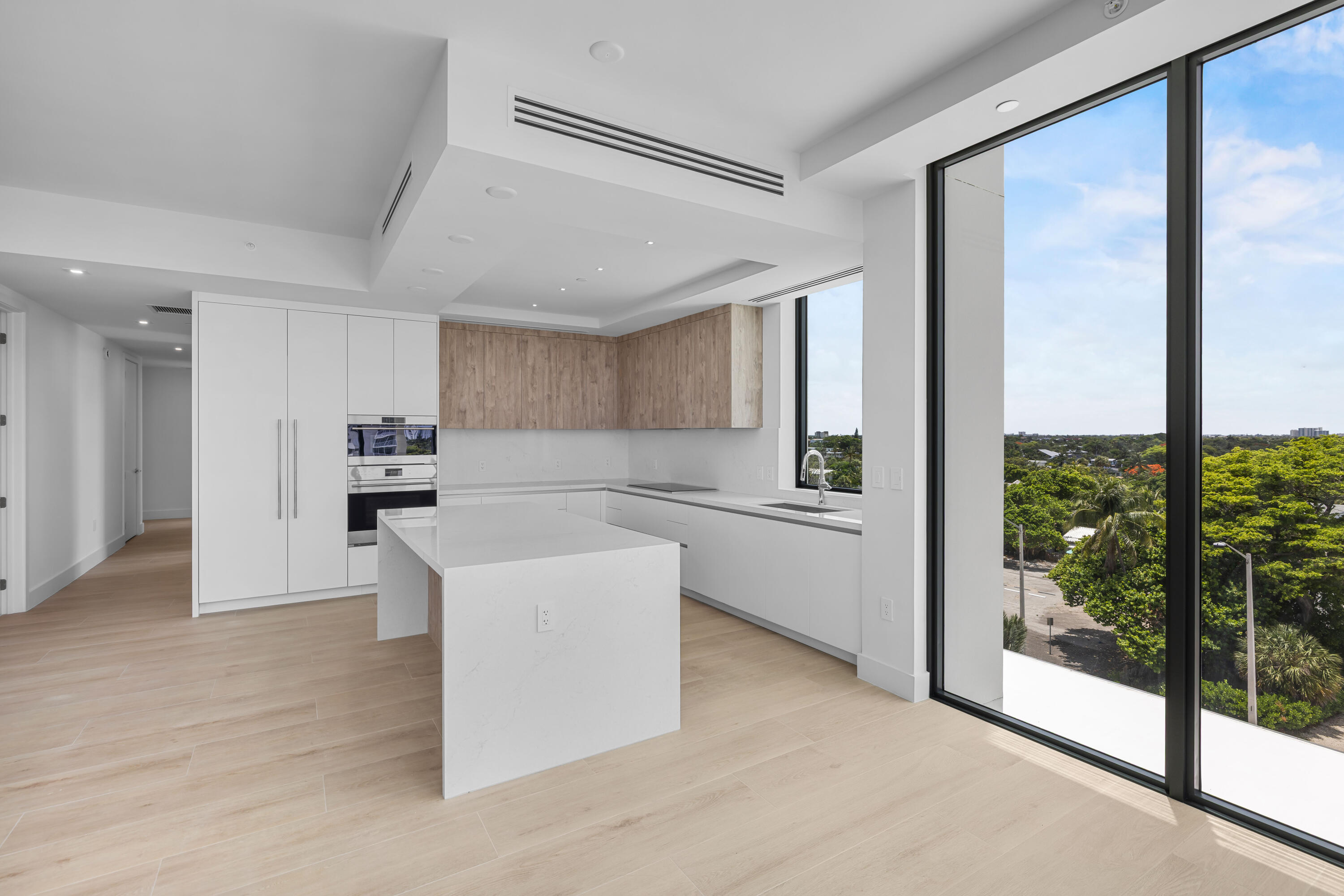 305 Briny #506, Pompano Beach FL 33062