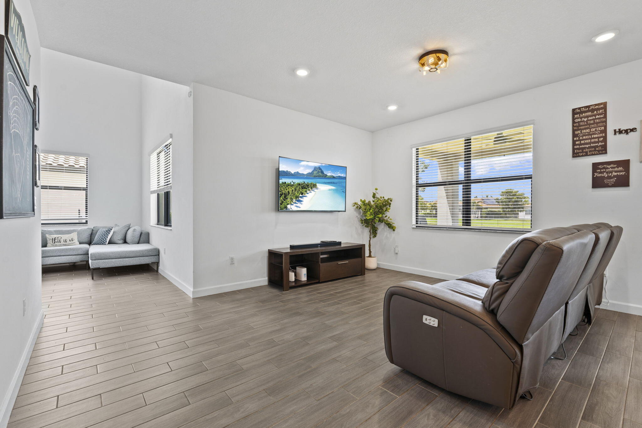 3124 Streng, Royal Palm Beach FL 33411