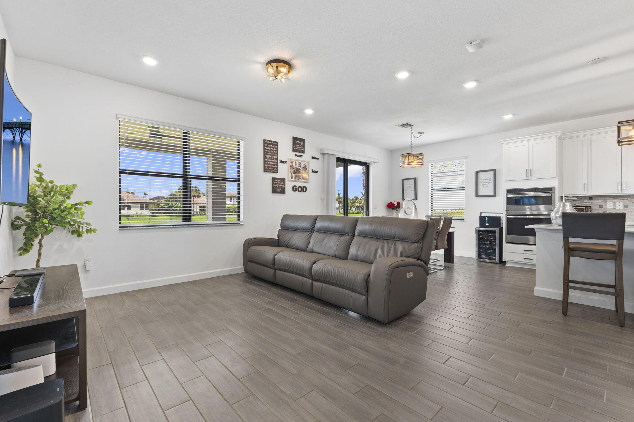 3124 Streng, Royal Palm Beach FL 33411