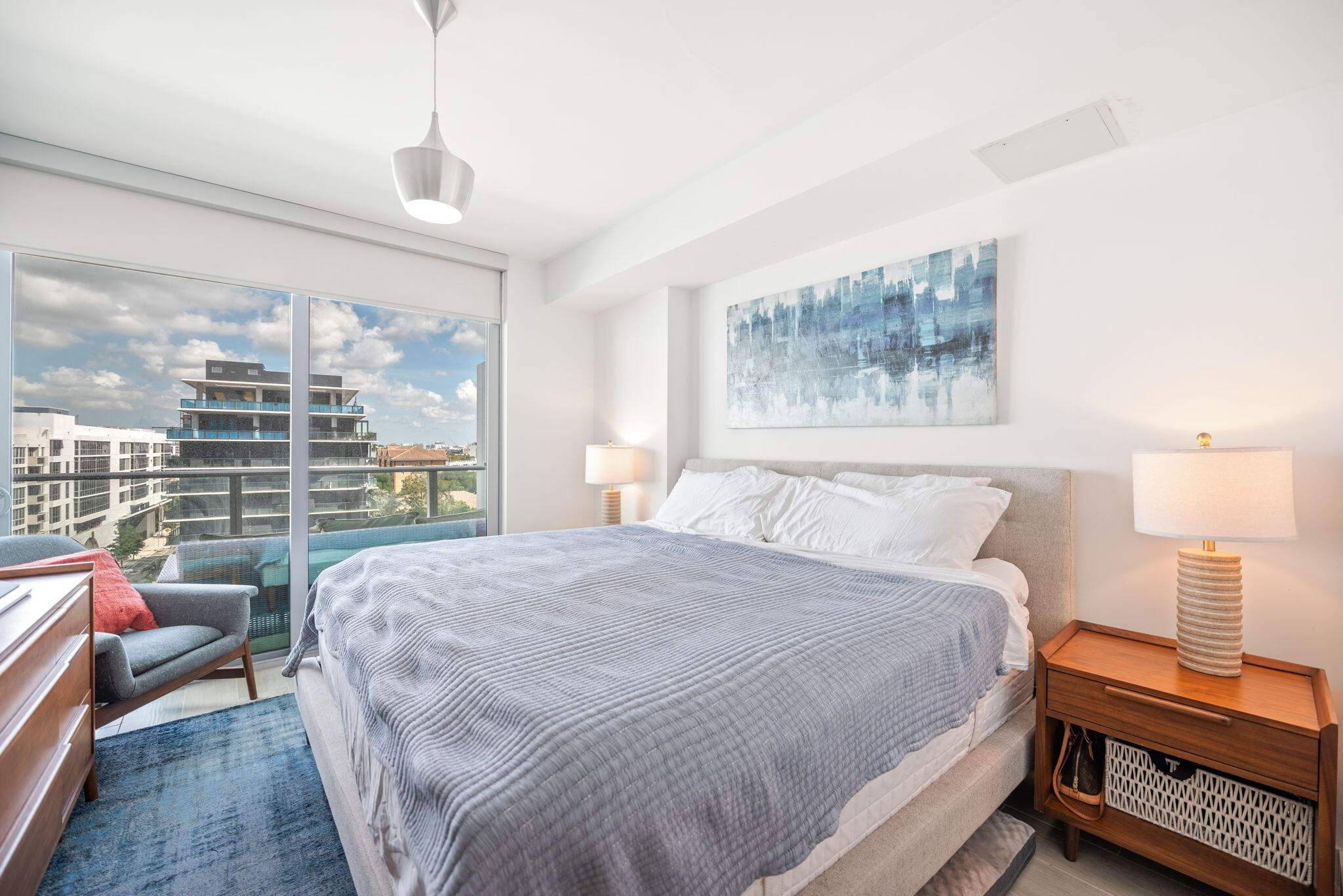 1600 SW 1st #702, Miami FL 33129