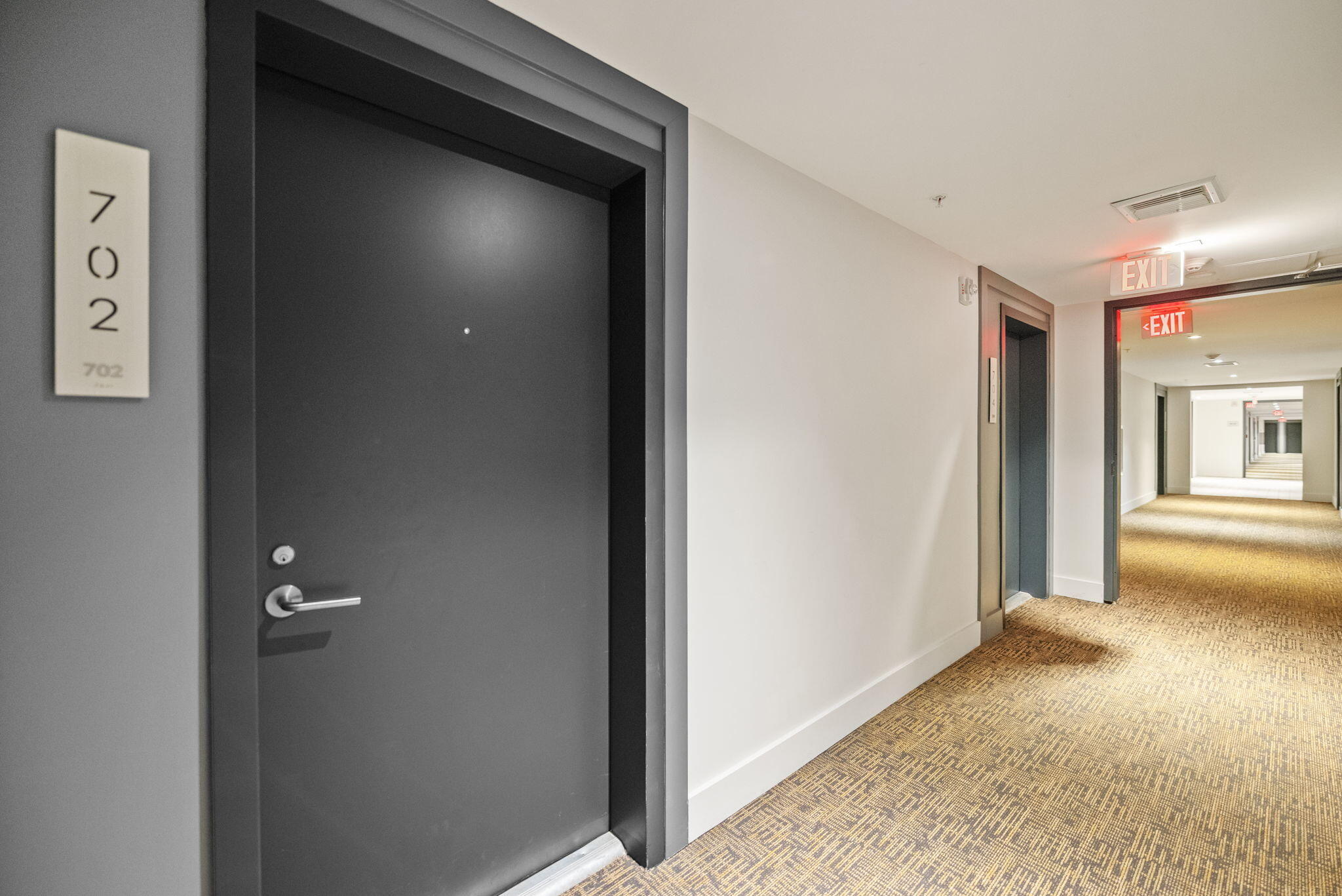 1600 SW 1st #702, Miami FL 33129