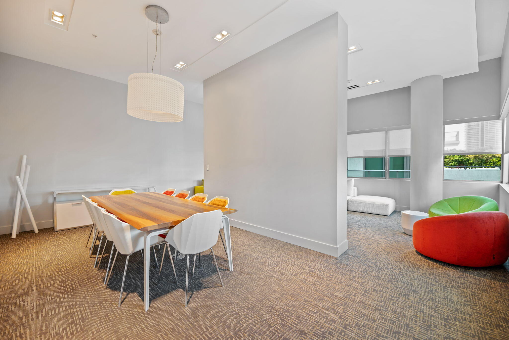 1600 SW 1st #702, Miami FL 33129