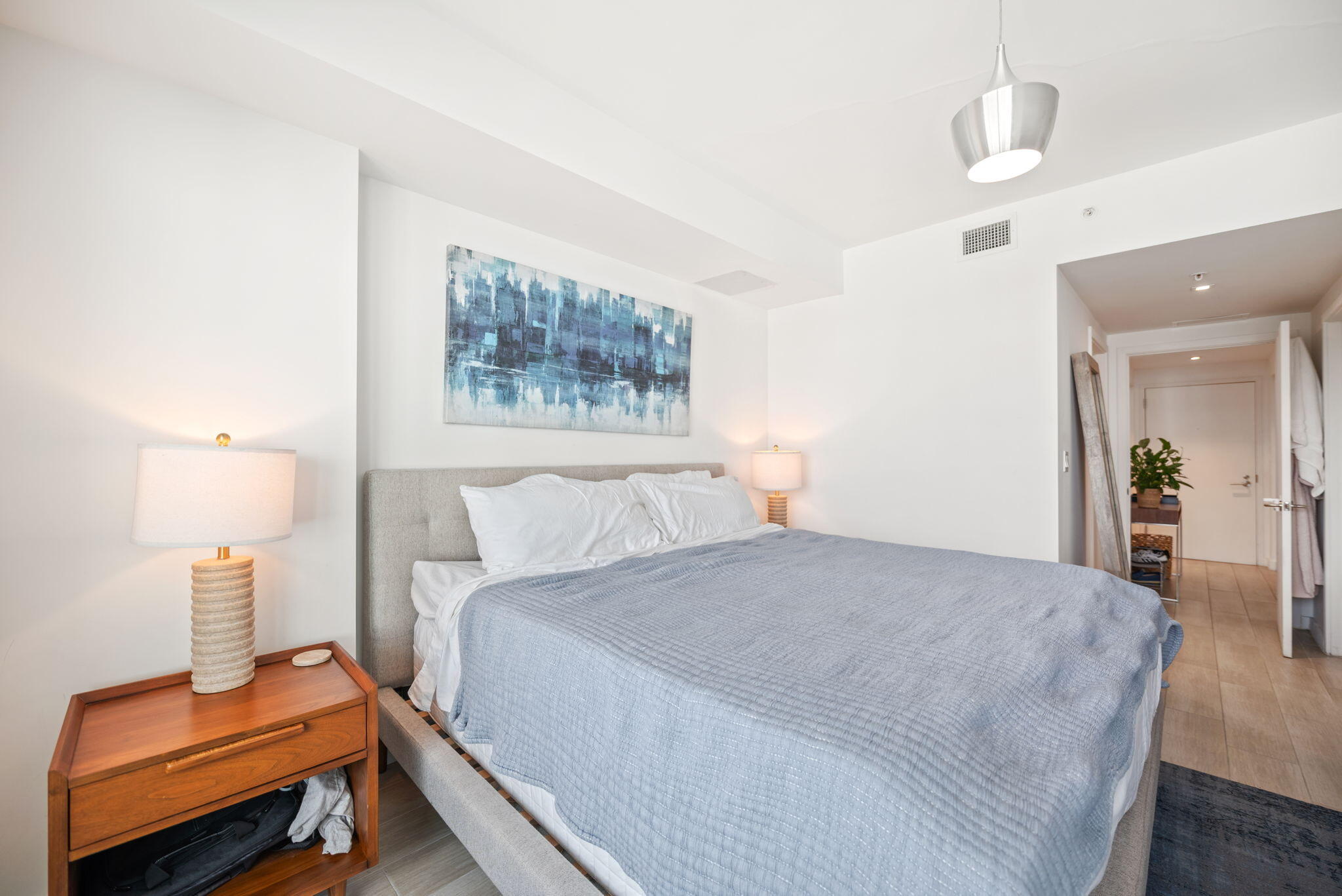 1600 SW 1st #702, Miami FL 33129