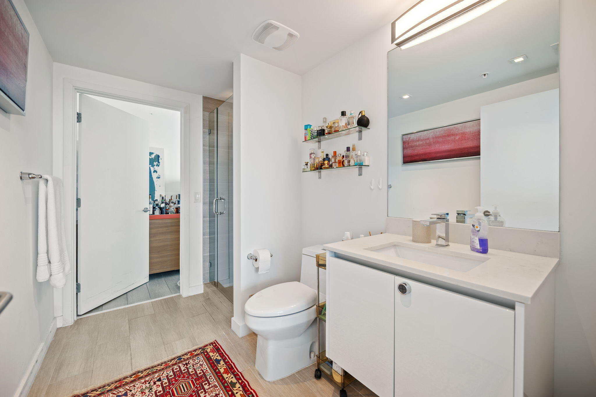 1600 SW 1st #702, Miami FL 33129