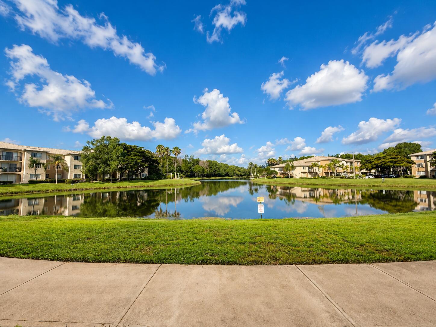 600 Crestwood #617, Royal Palm Beach FL 33411