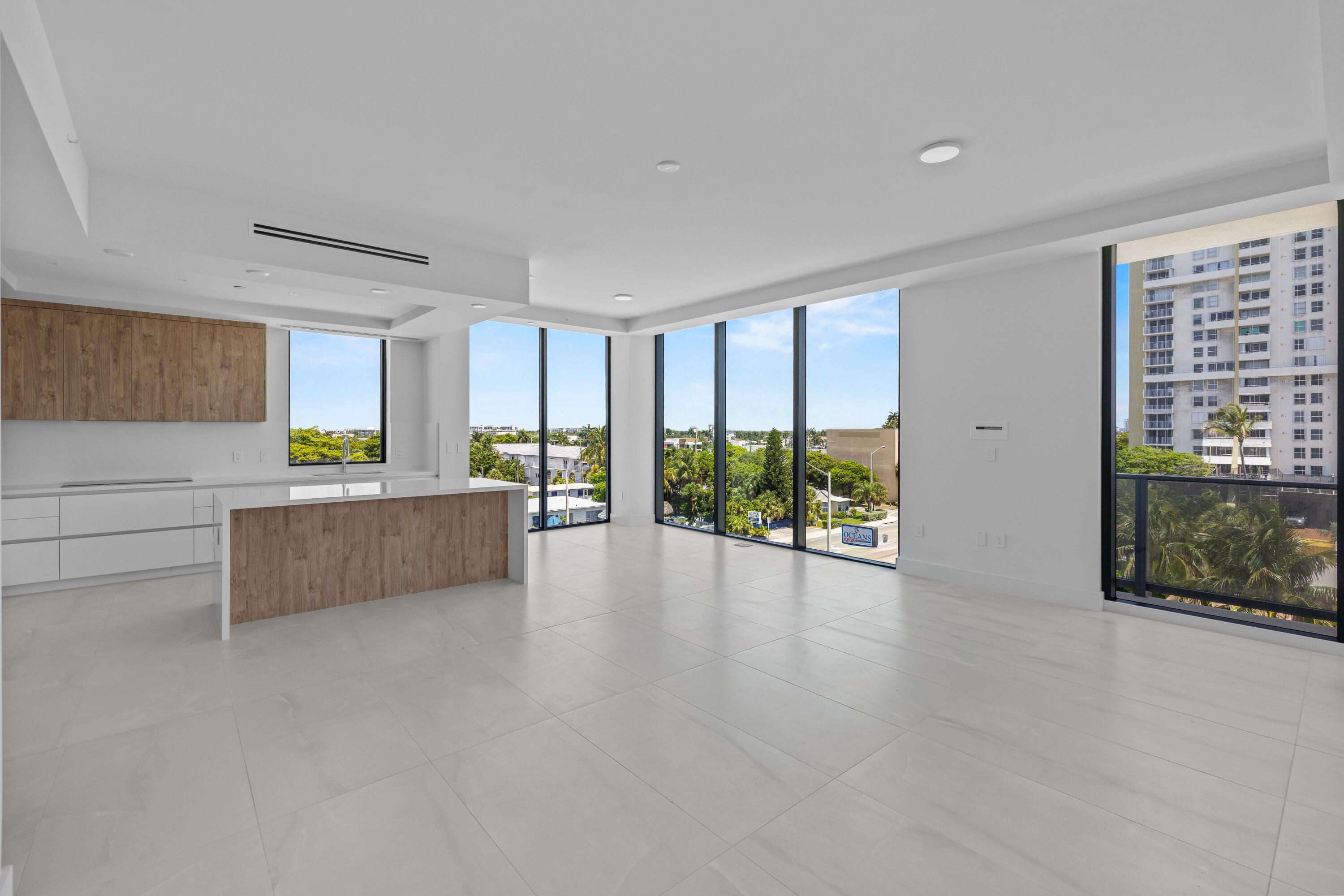 305 Briny #406, Pompano Beach FL 33062