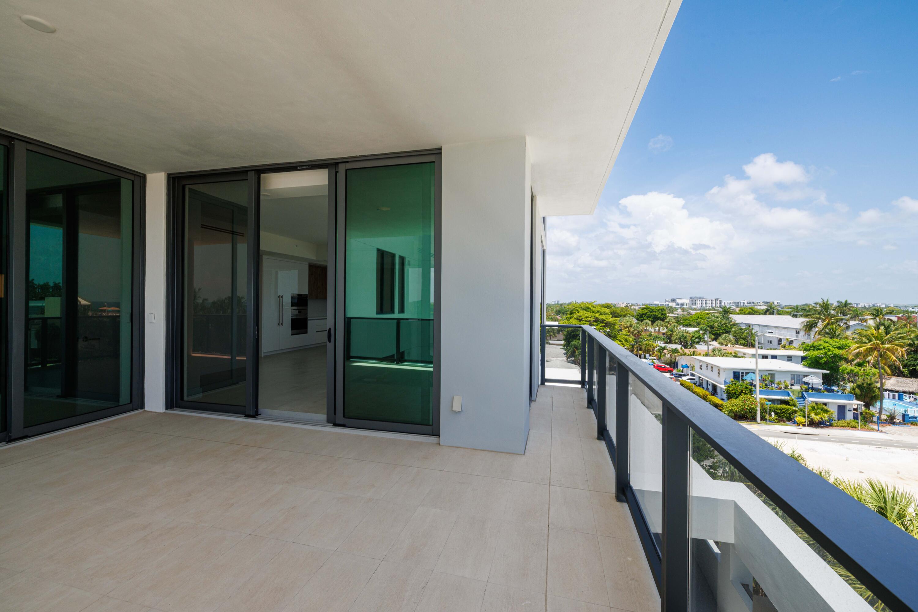 305 Briny #406, Pompano Beach FL 33062