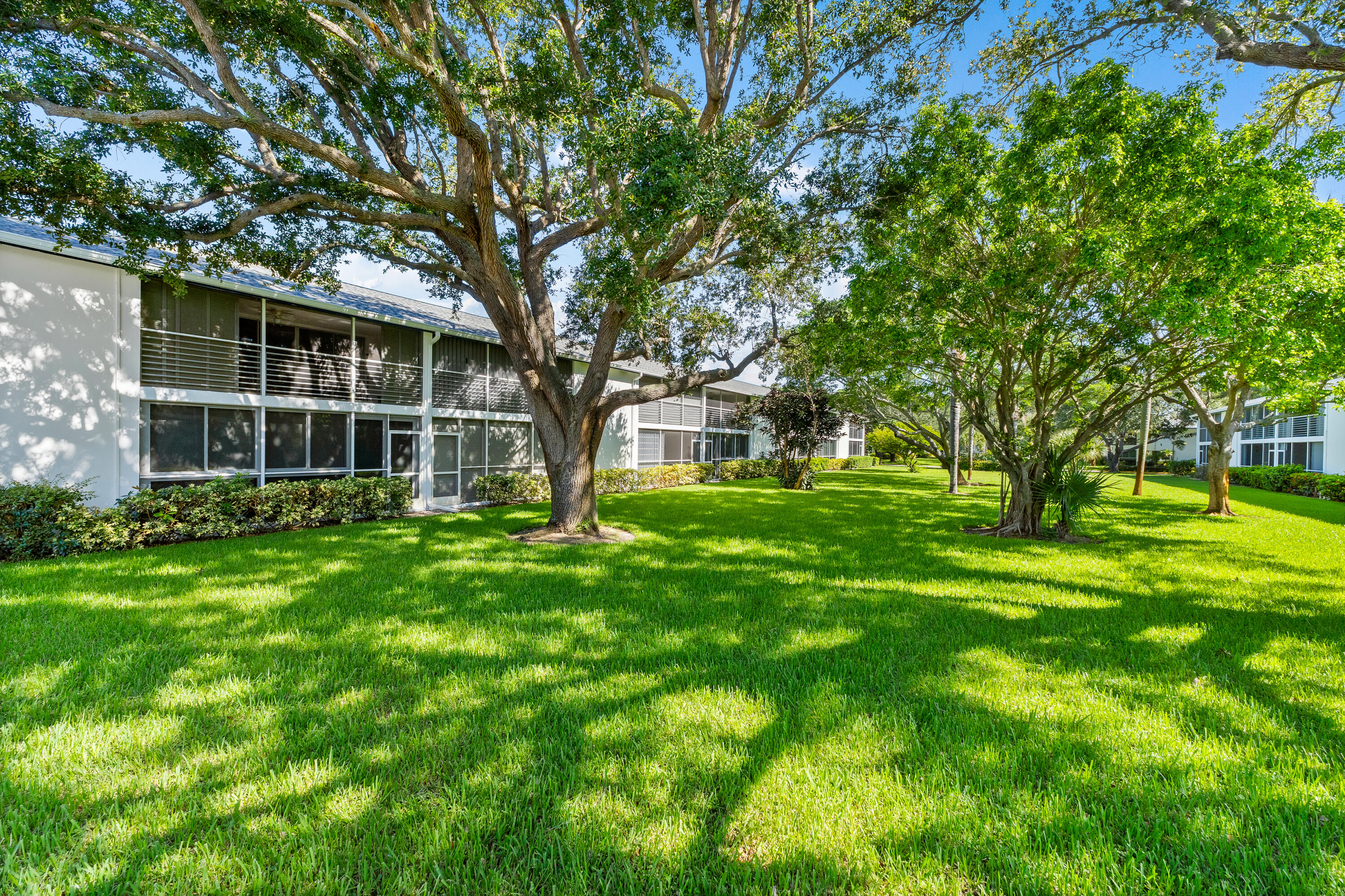 4 Westwood, Jupiter FL 33469
