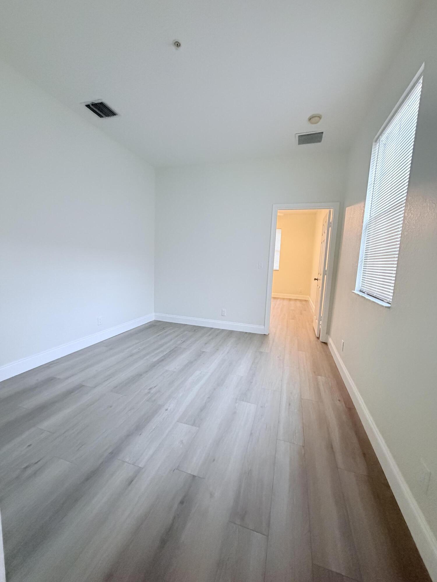 154 Village #E, Tequesta FL 33469