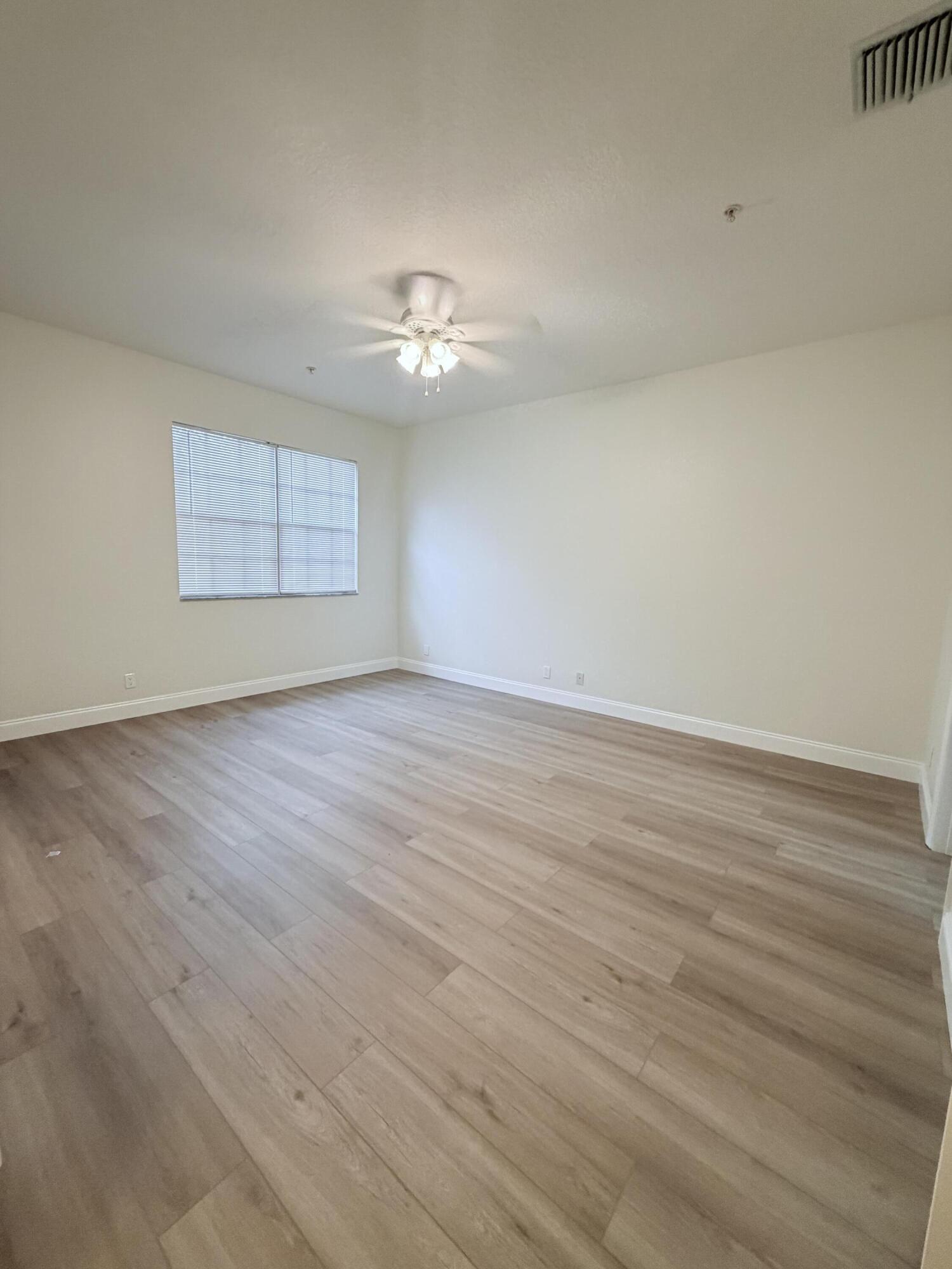 154 Village #E, Tequesta FL 33469