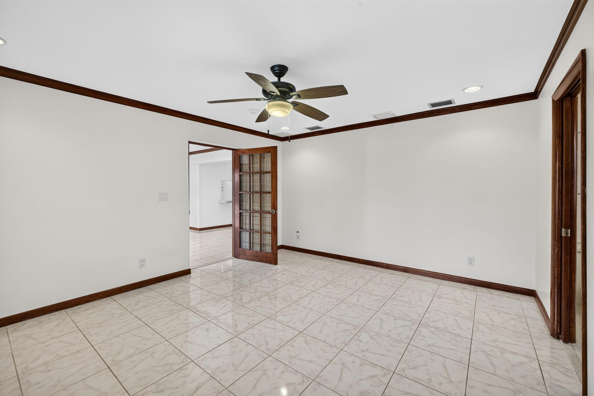 2060 Tropic, Lauderdale By The Sea FL 33062