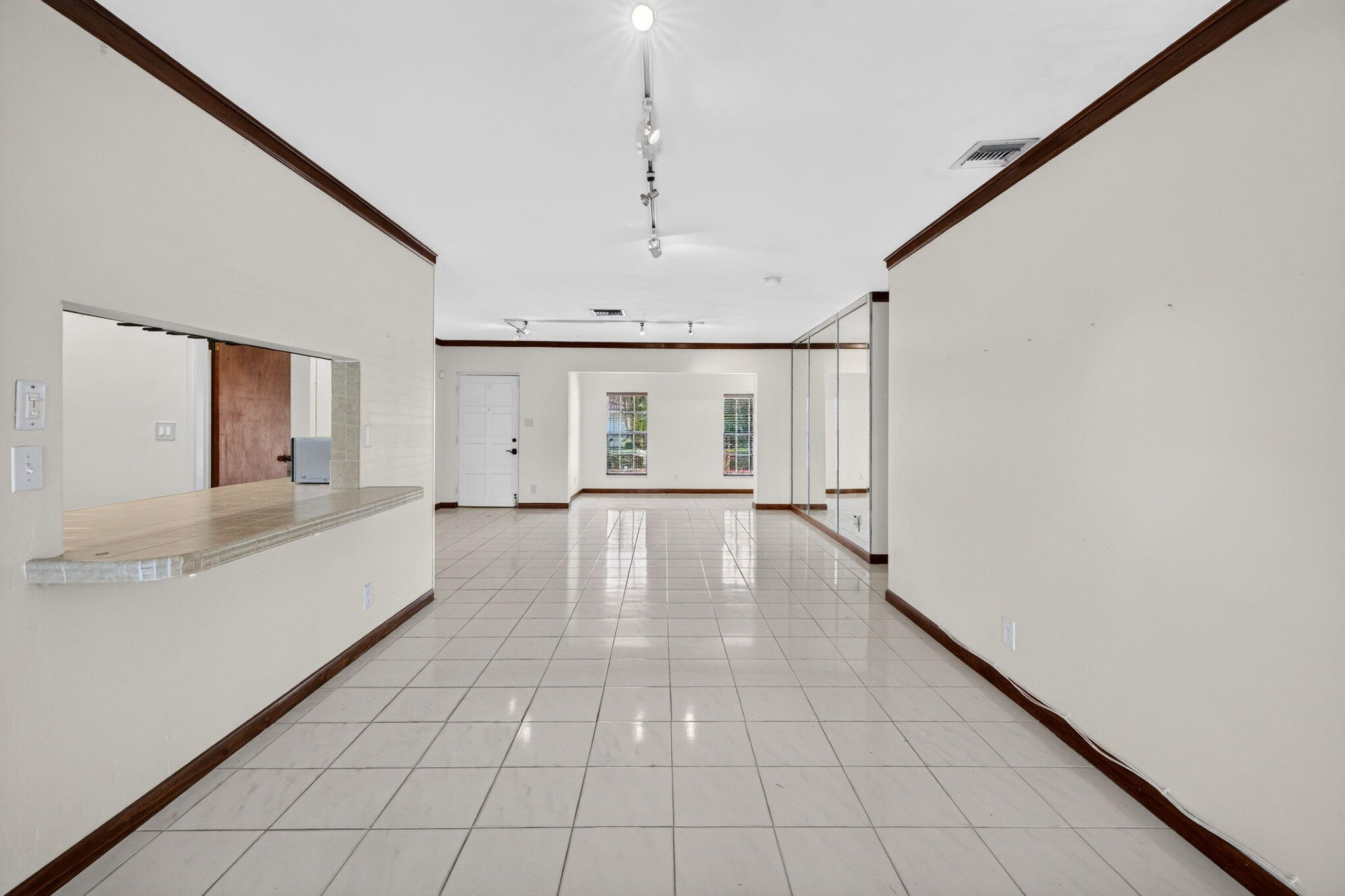 2060 Tropic, Lauderdale By The Sea FL 33062
