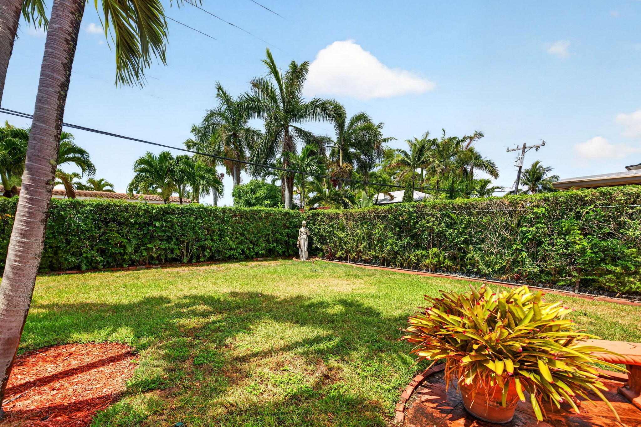 2060 Tropic, Lauderdale By The Sea FL 33062