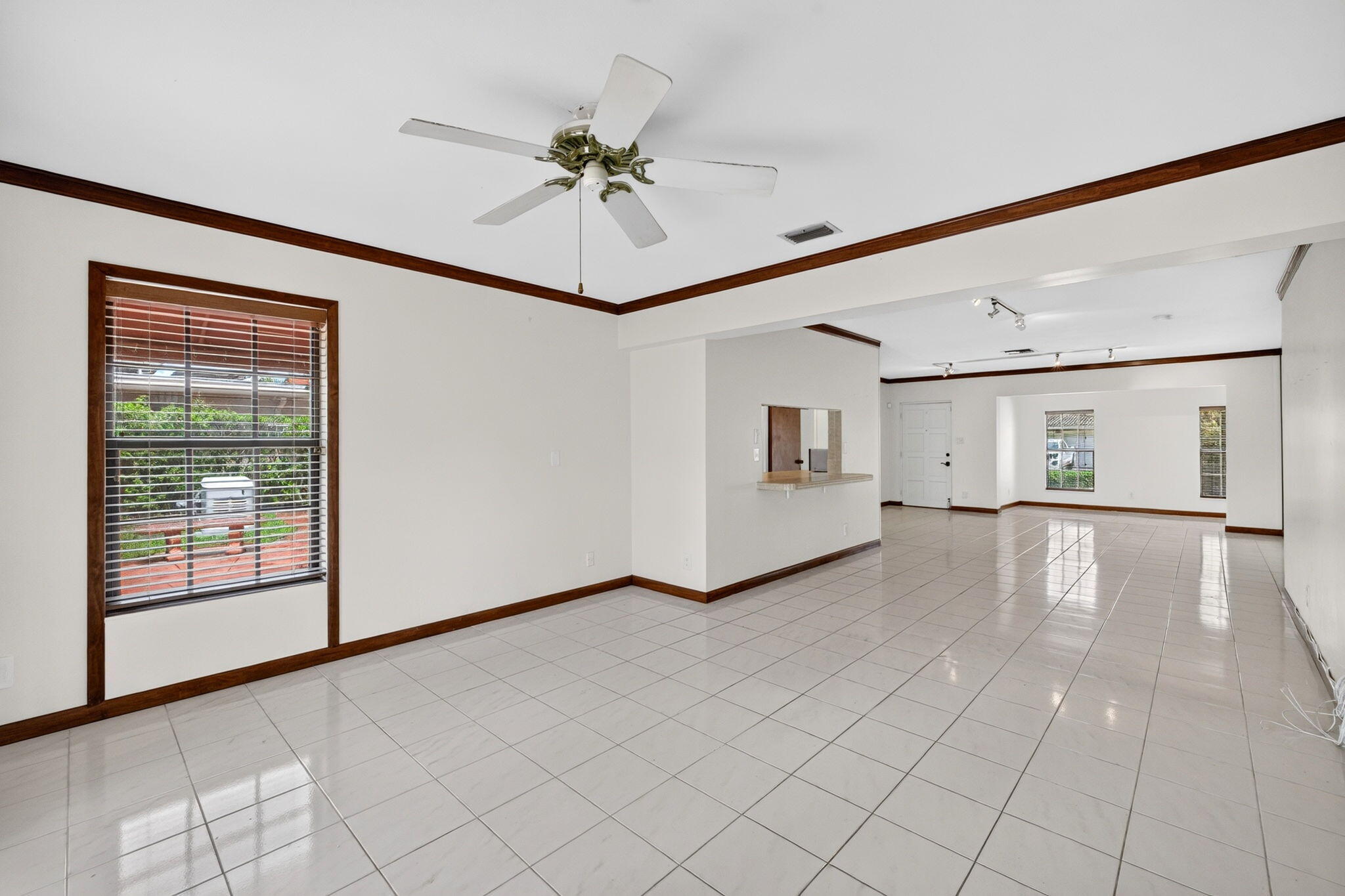 2060 Tropic, Lauderdale By The Sea FL 33062
