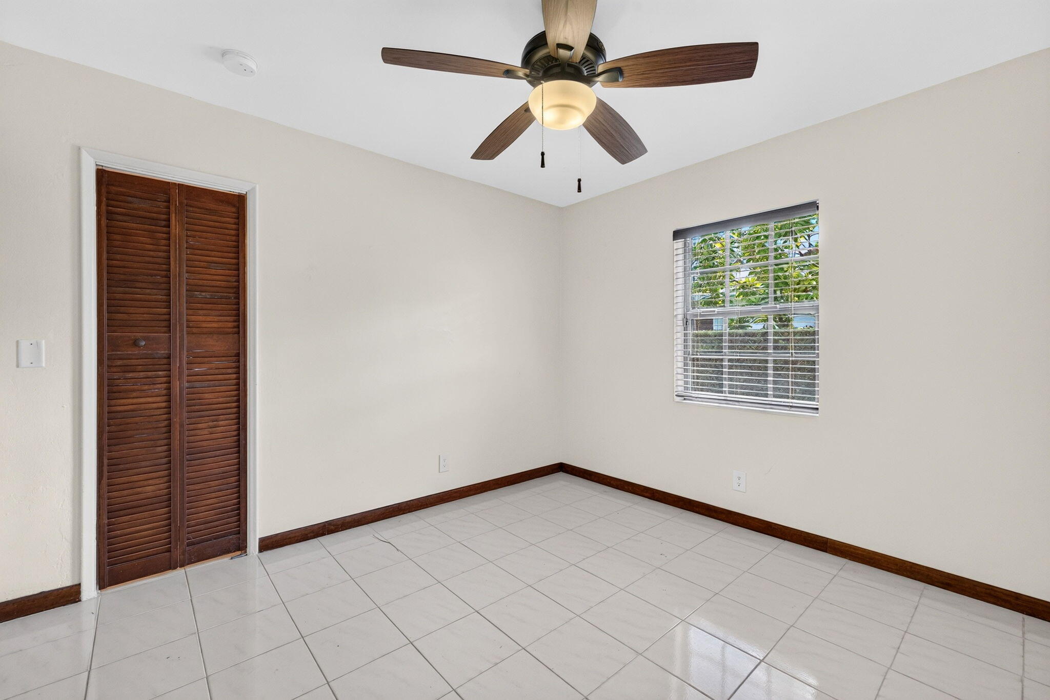 2060 Tropic, Lauderdale By The Sea FL 33062