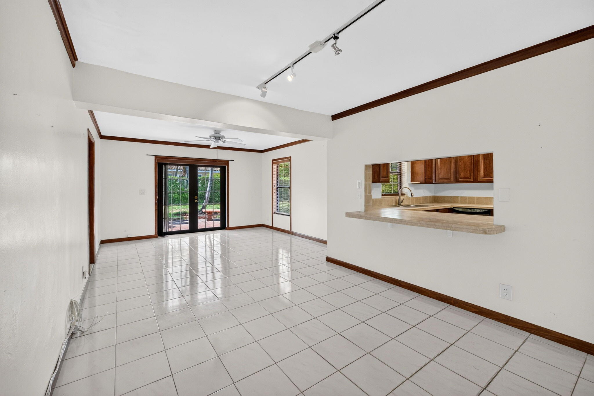 2060 Tropic, Lauderdale By The Sea FL 33062