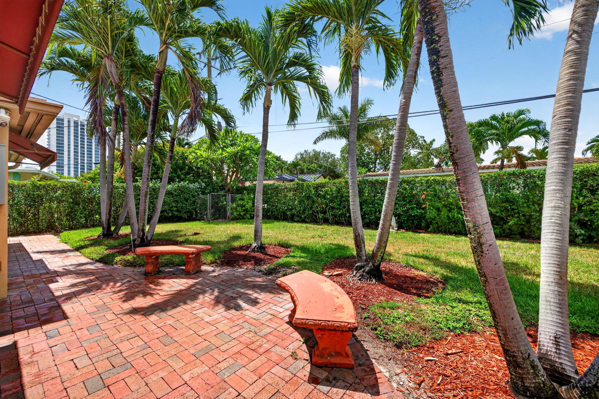 2060 Tropic, Lauderdale By The Sea FL 33062