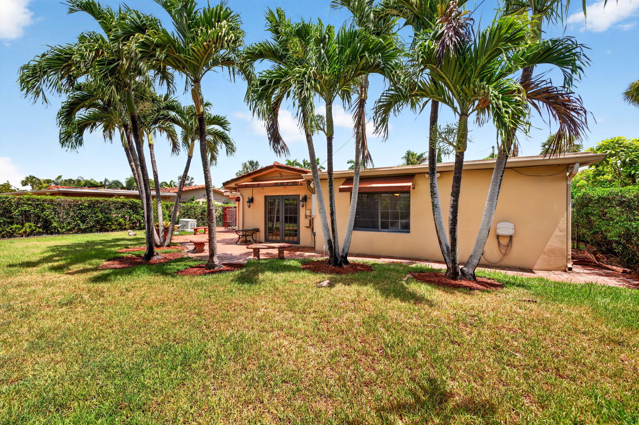 2060 Tropic, Lauderdale By The Sea FL 33062