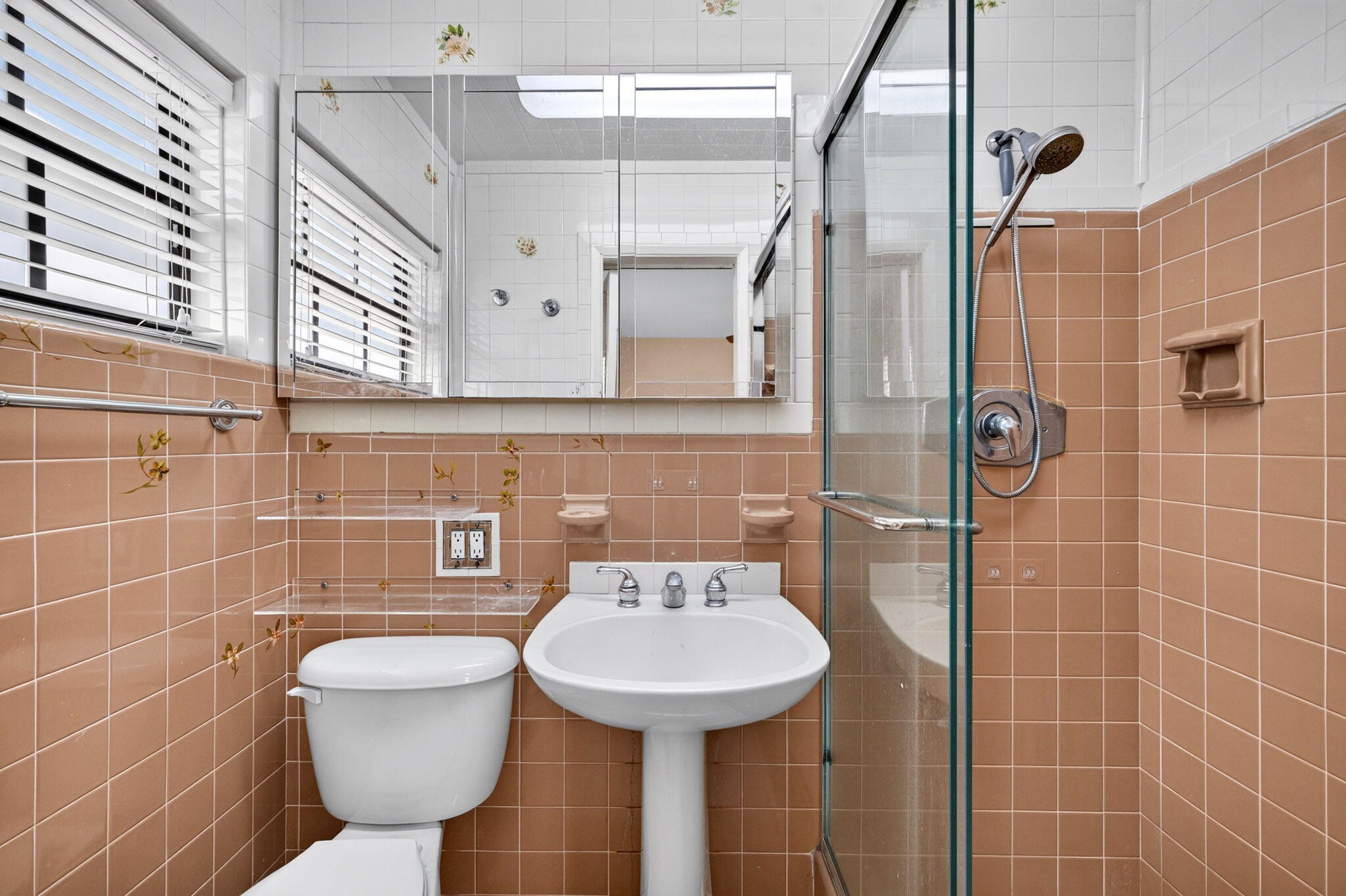 2060 Tropic, Lauderdale By The Sea FL 33062