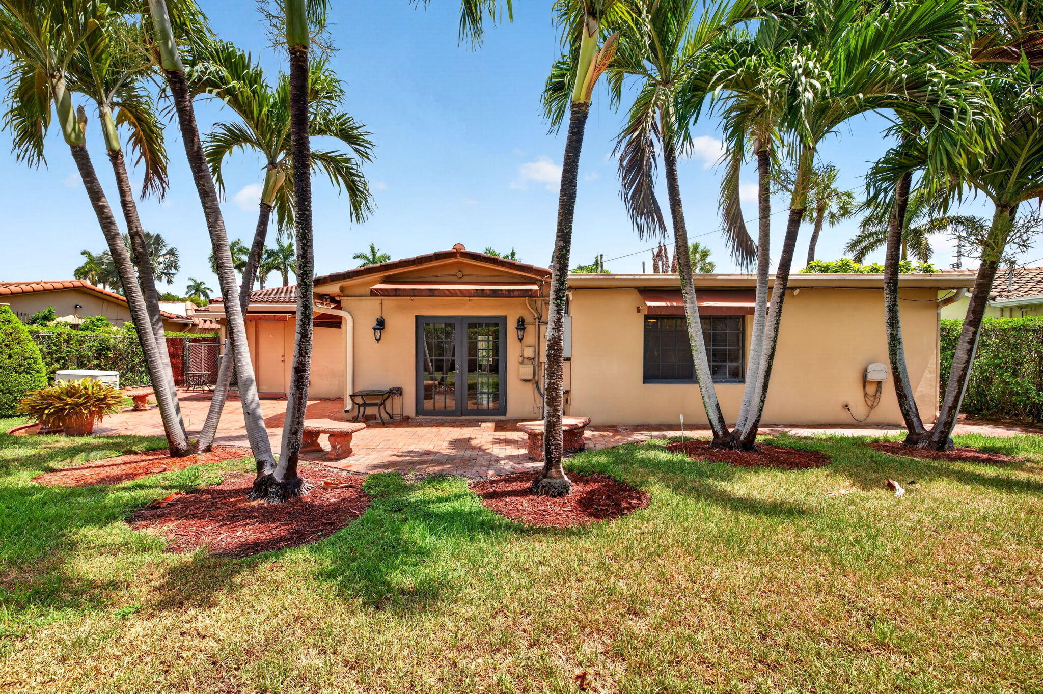 2060 Tropic, Lauderdale By The Sea FL 33062