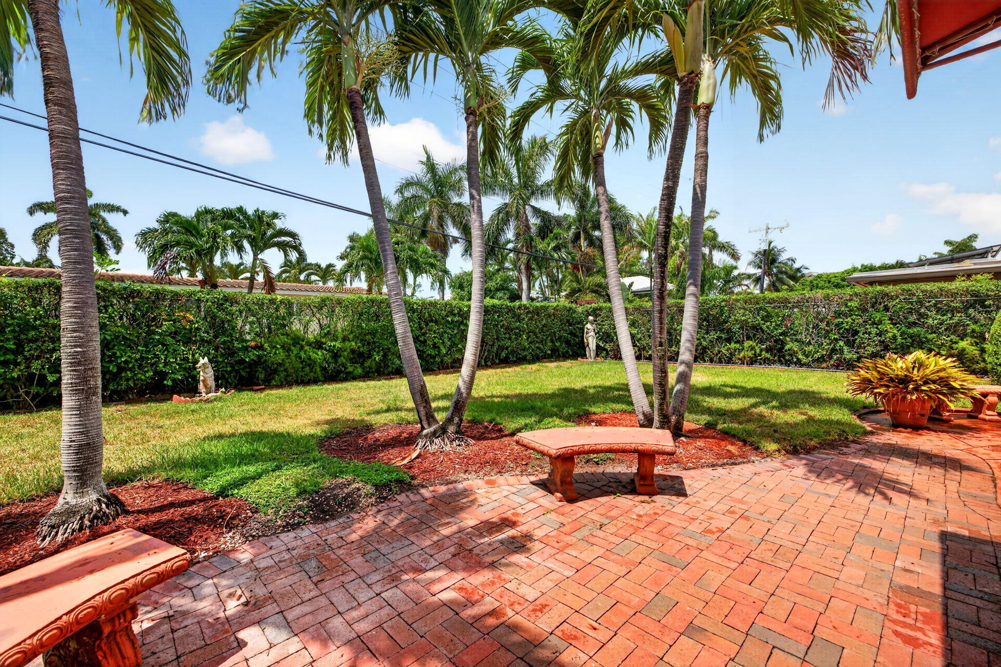 2060 Tropic, Lauderdale By The Sea FL 33062