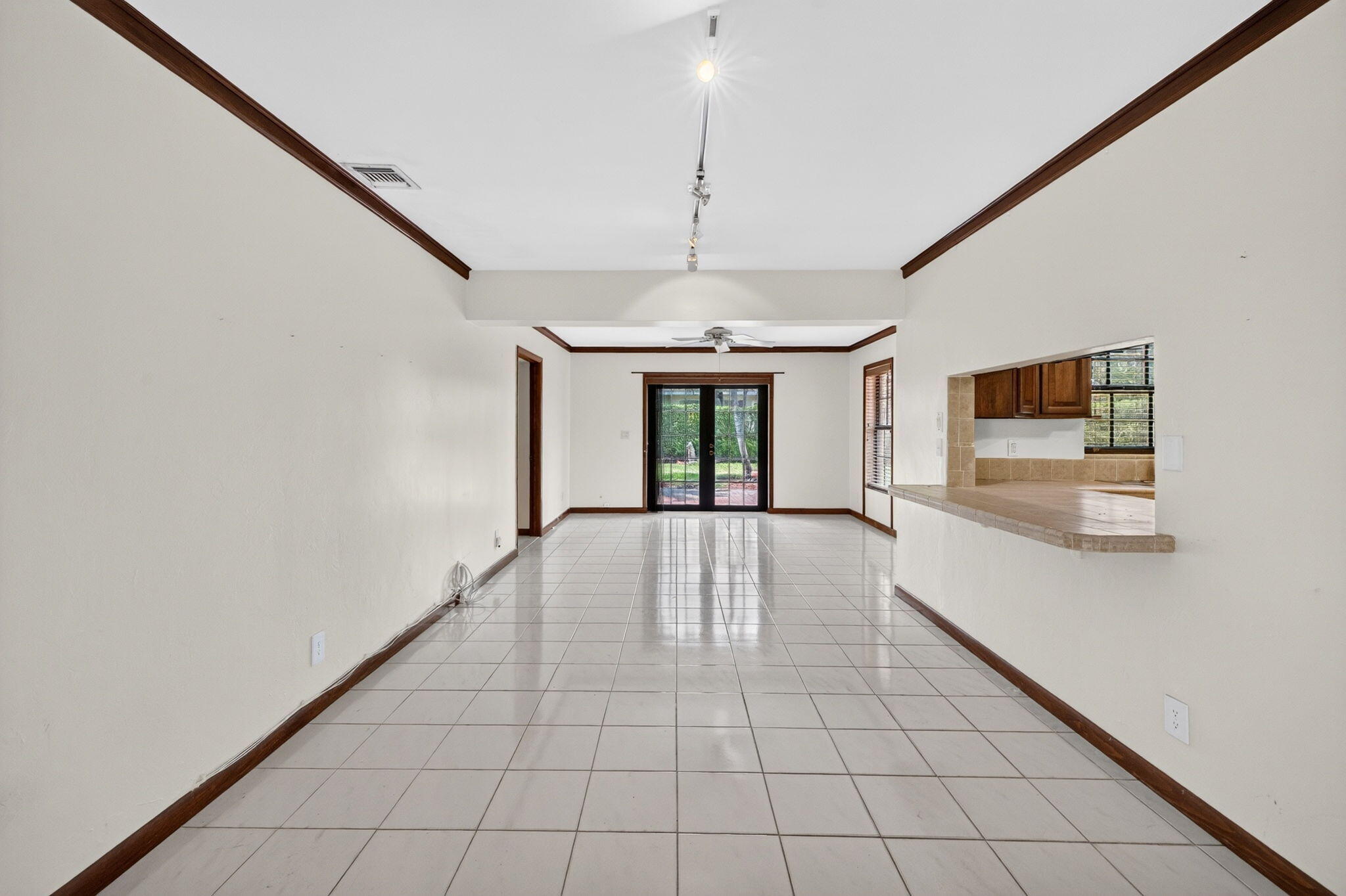 2060 Tropic, Lauderdale By The Sea FL 33062