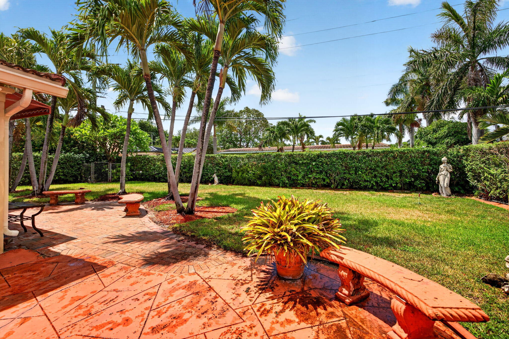 2060 Tropic, Lauderdale By The Sea FL 33062