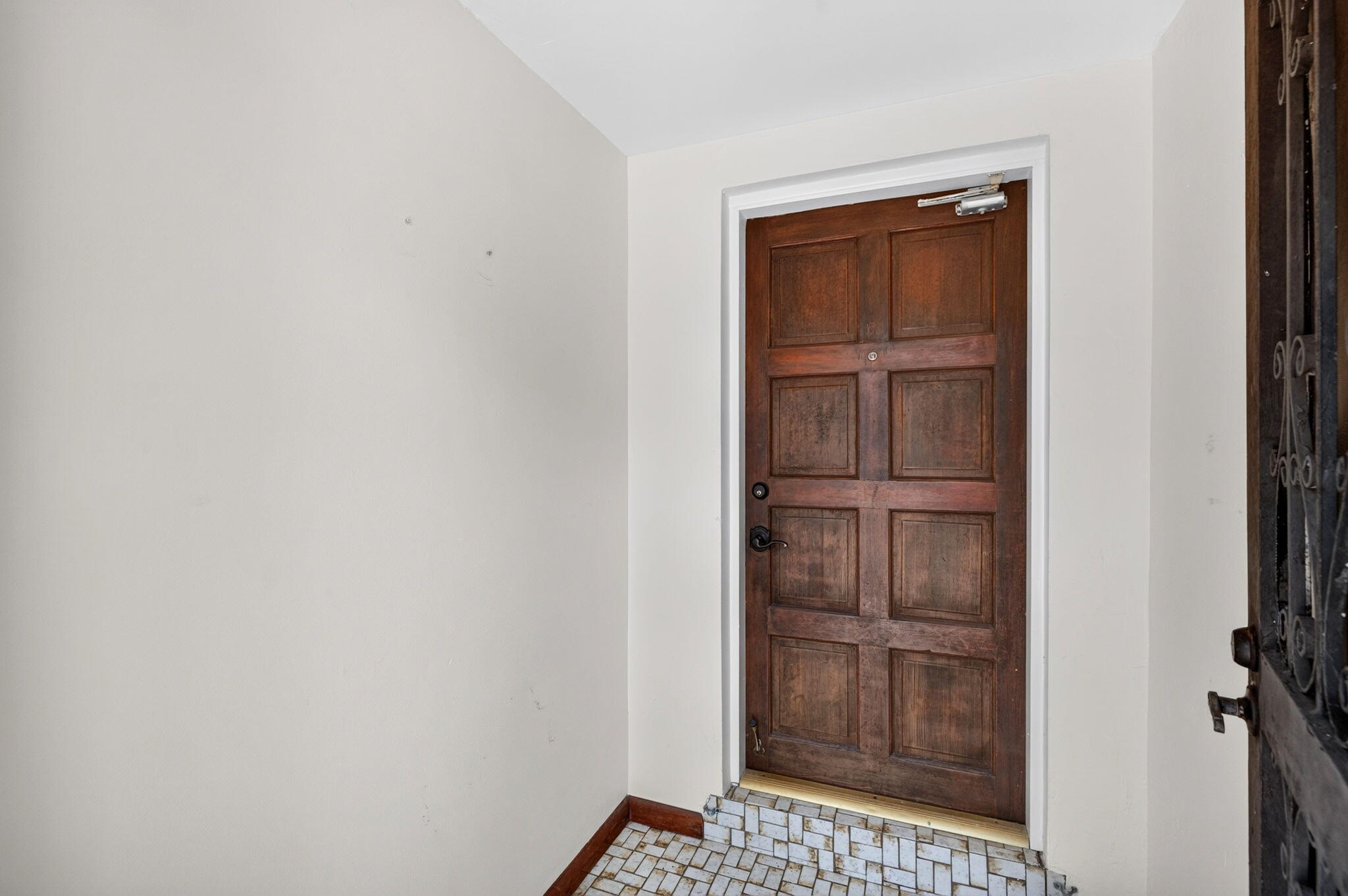 2060 Tropic, Lauderdale By The Sea FL 33062