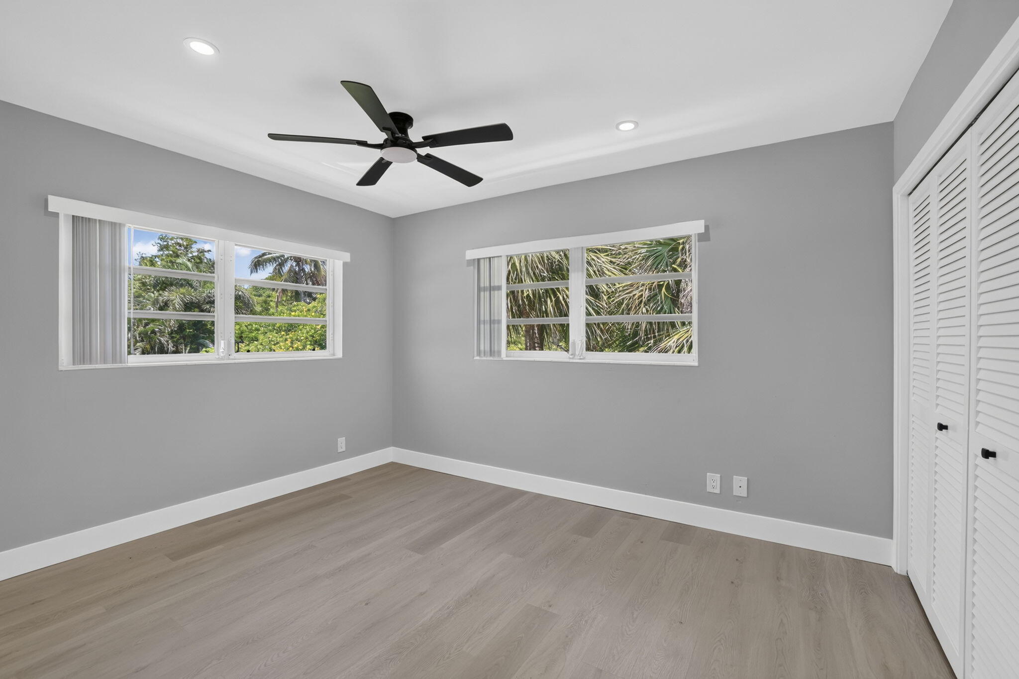 2755 NE 28th #E2, Lighthouse Point FL 33064