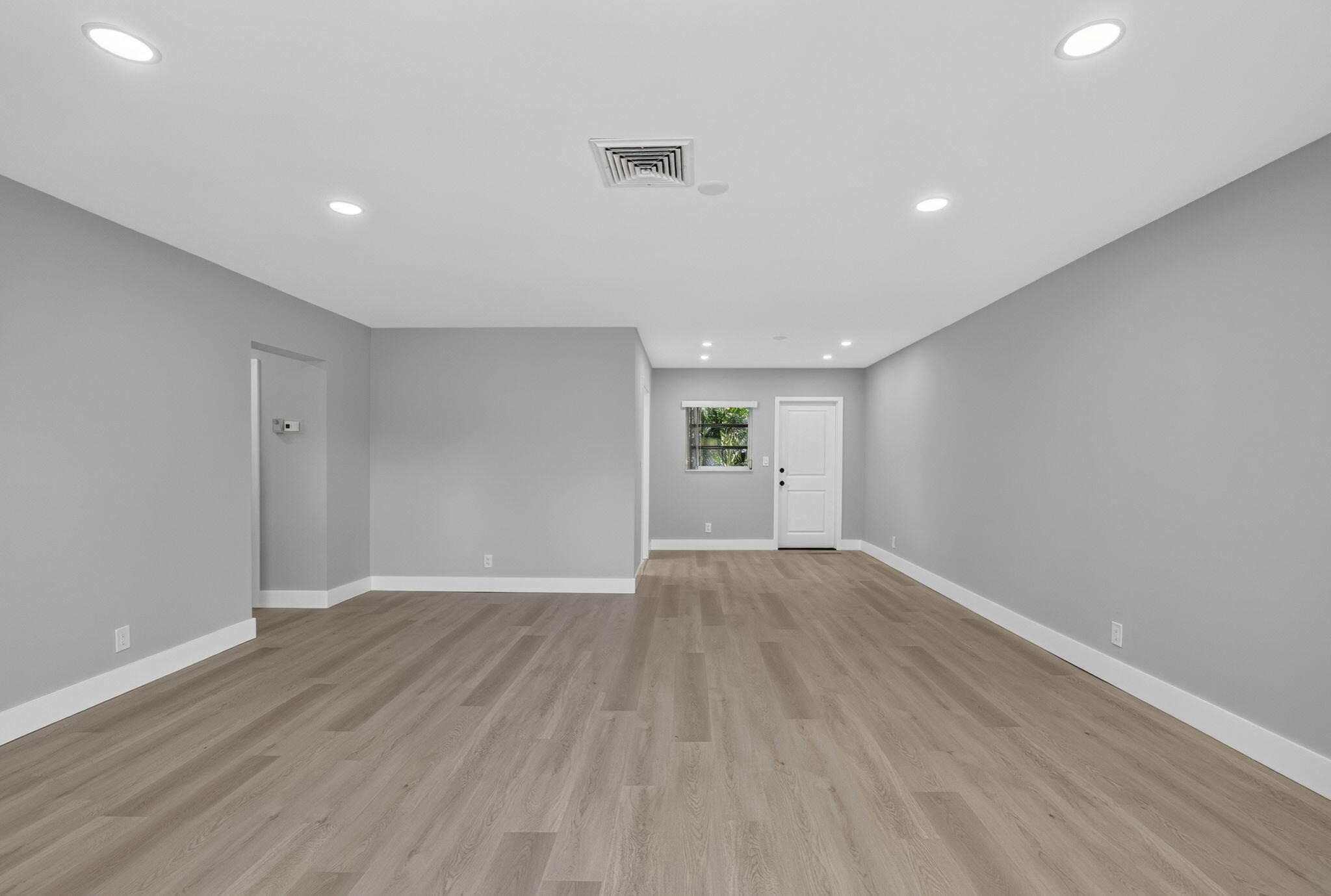 2755 NE 28th #E2, Lighthouse Point FL 33064