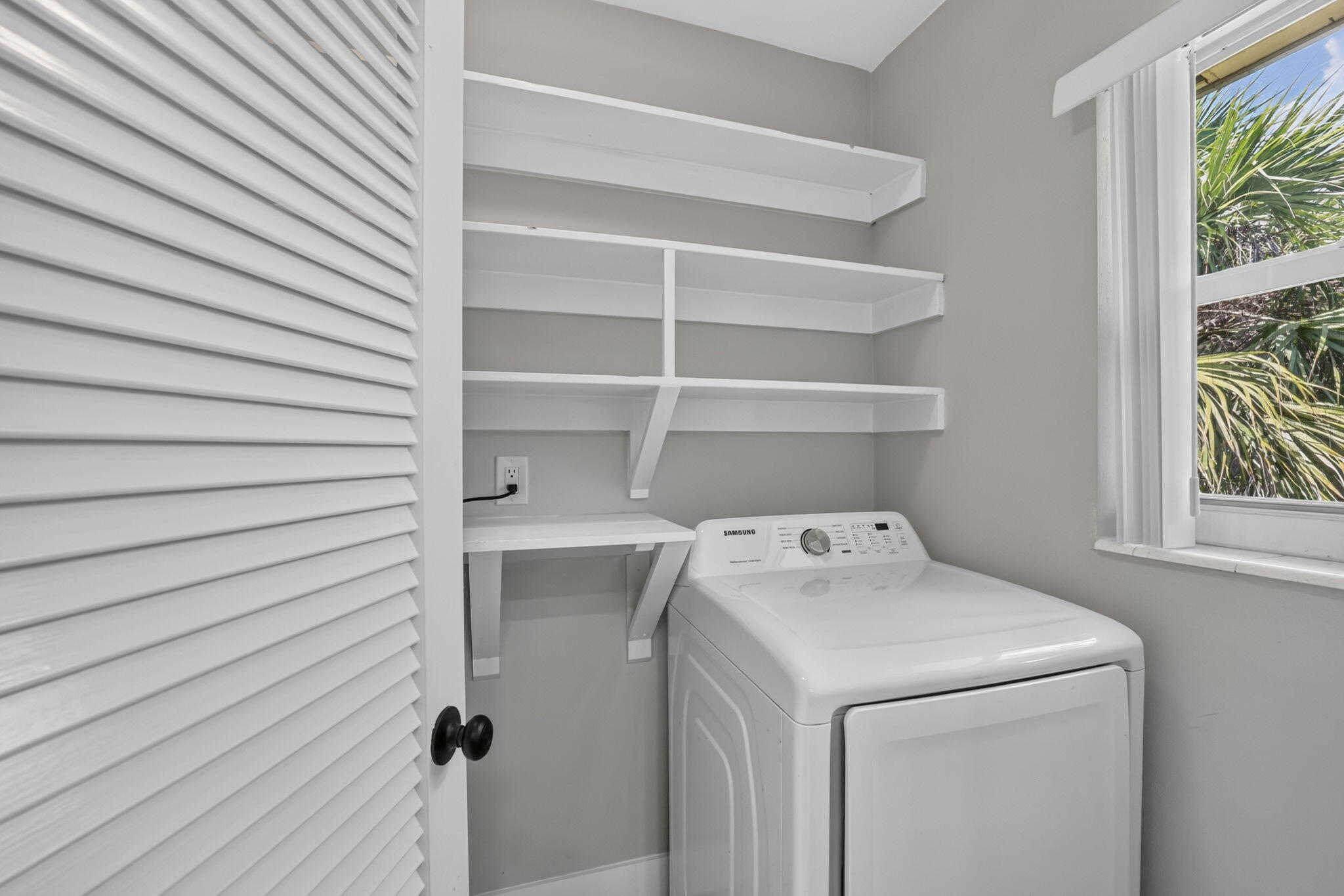2755 NE 28th #E2, Lighthouse Point FL 33064